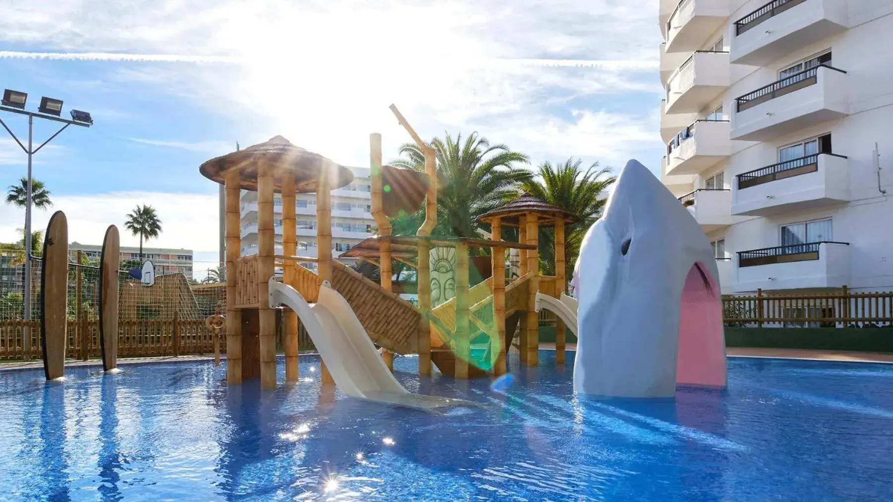 Swimming pool in Servatur Waikiki Swimming pool in Servatur Waikiki