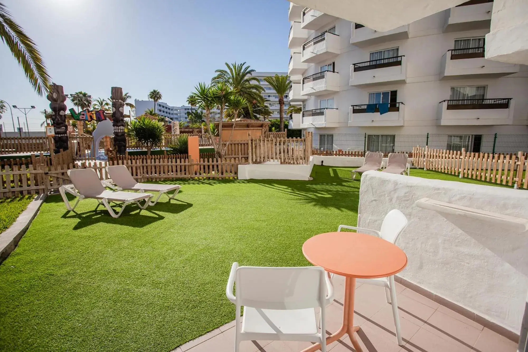 Photo of the whole room in Servatur Waikiki Photo of the whole room in Servatur Waikiki