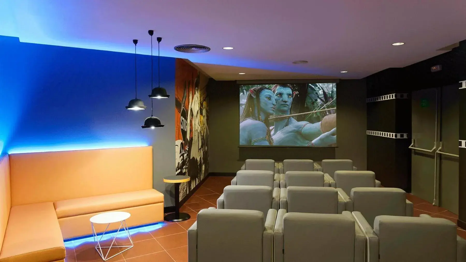 Lounge or bar in Servatur Waikiki Lounge or bar in Servatur Waikiki