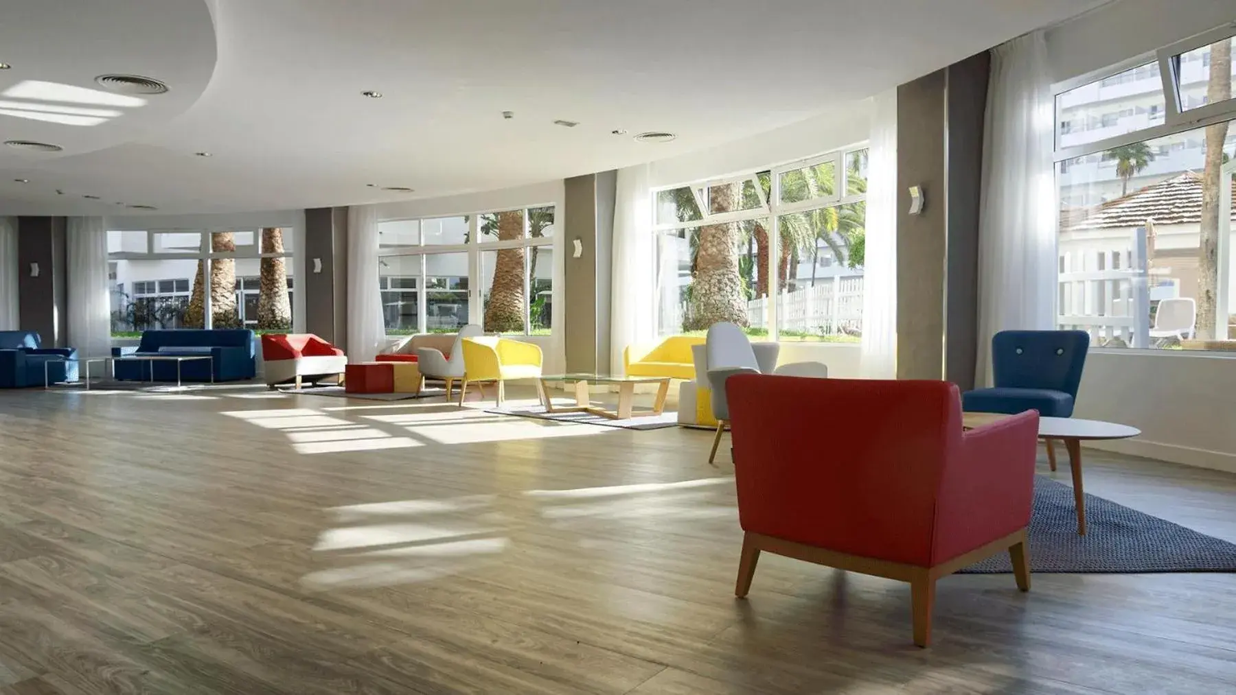 Lobby or reception in Servatur Waikiki Lobby or reception in Servatur Waikiki