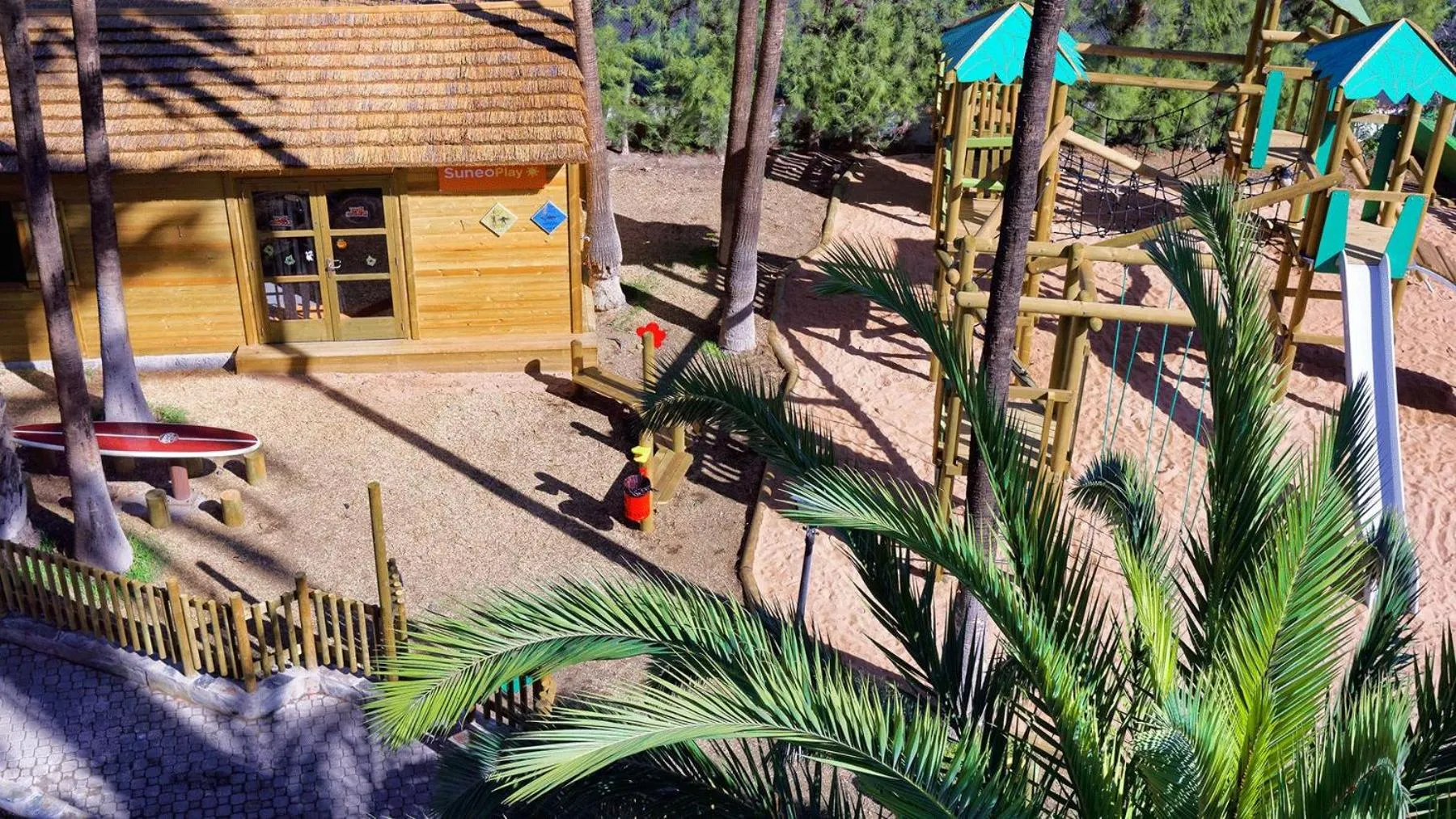 children in Servatur Waikiki