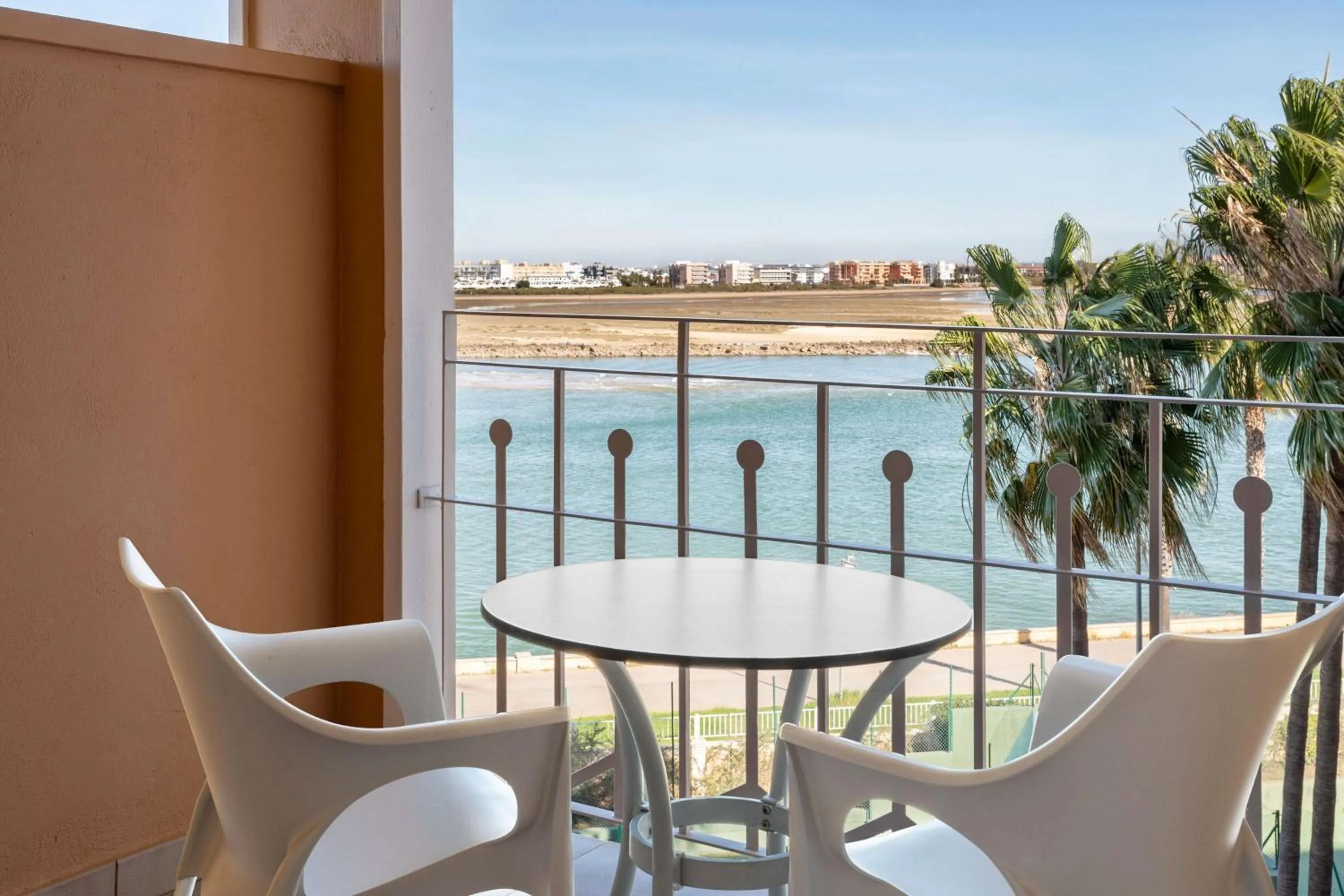 Bedroom in Meliá Isla Canela
