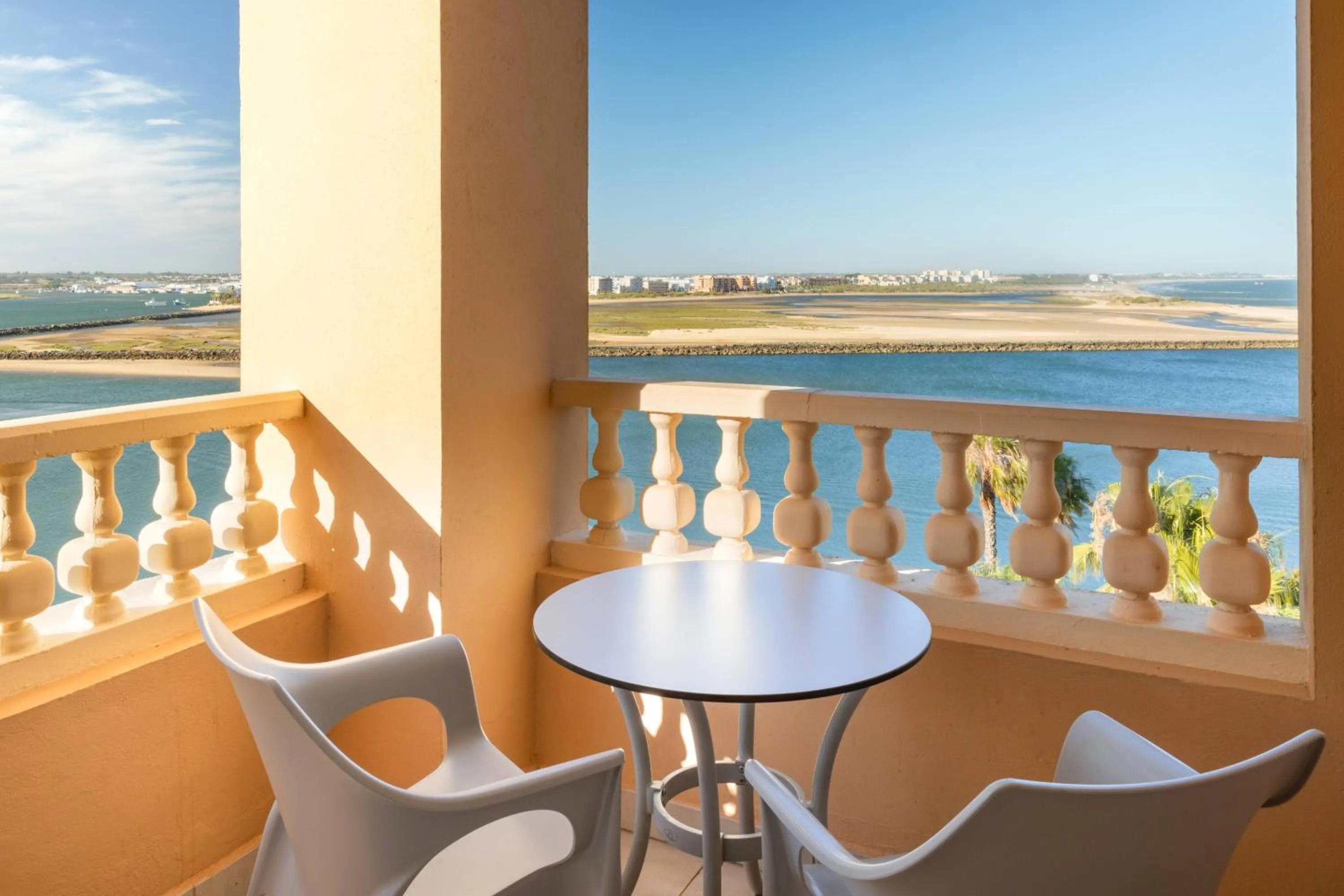 Property building in Meliá Isla Canela