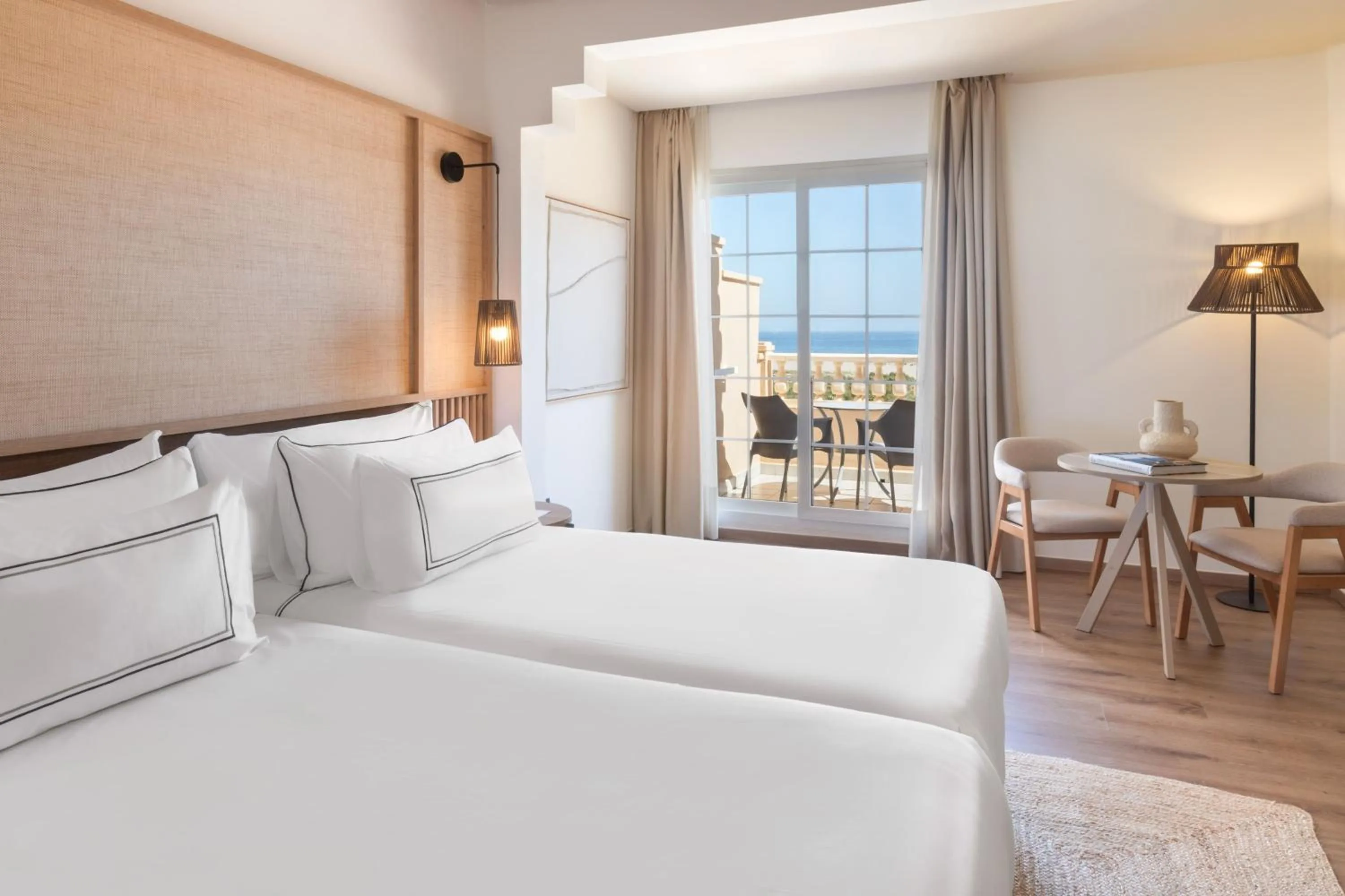 Bed in Meliá Isla Canela