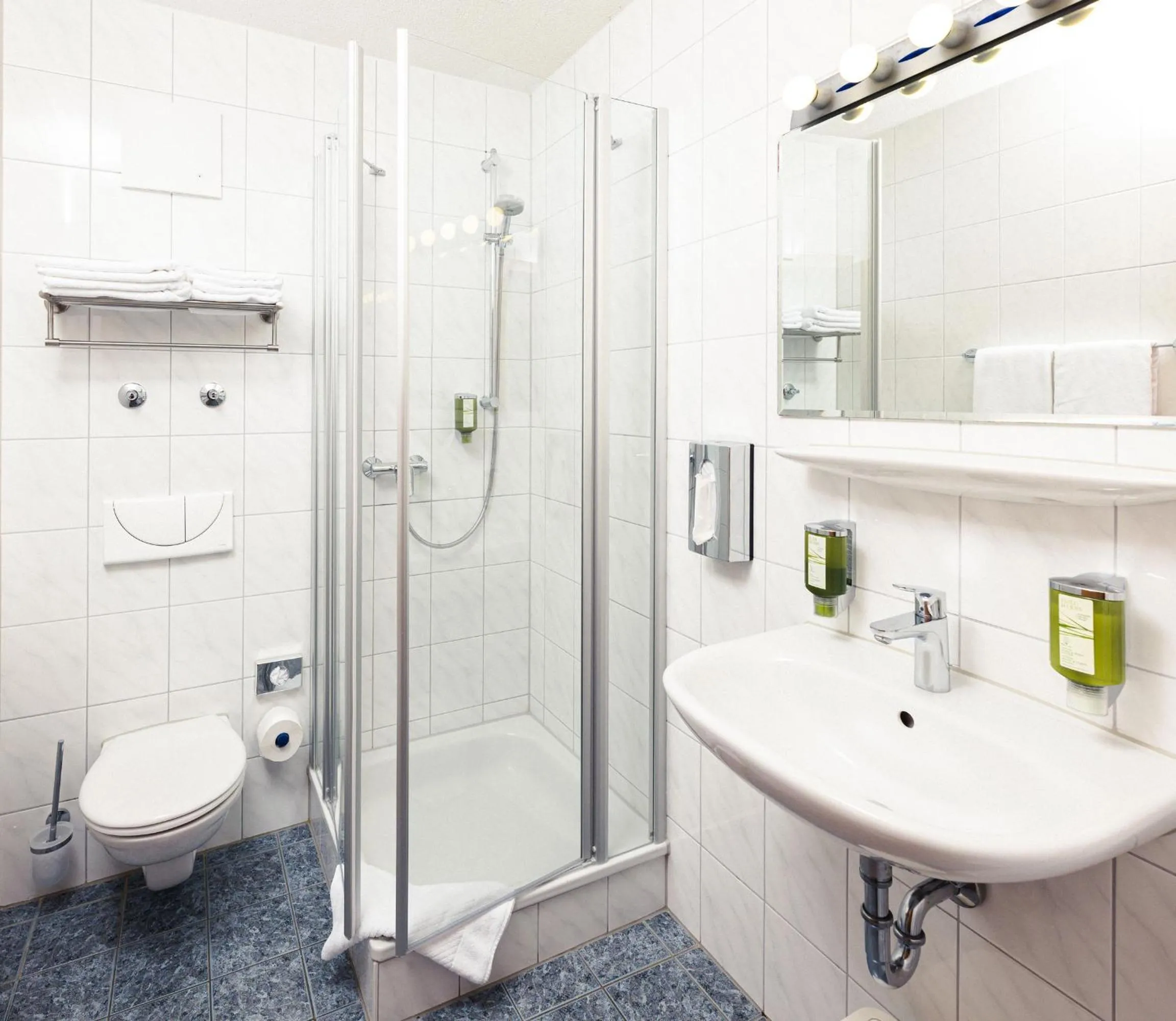 Bathroom in Hotel am Park