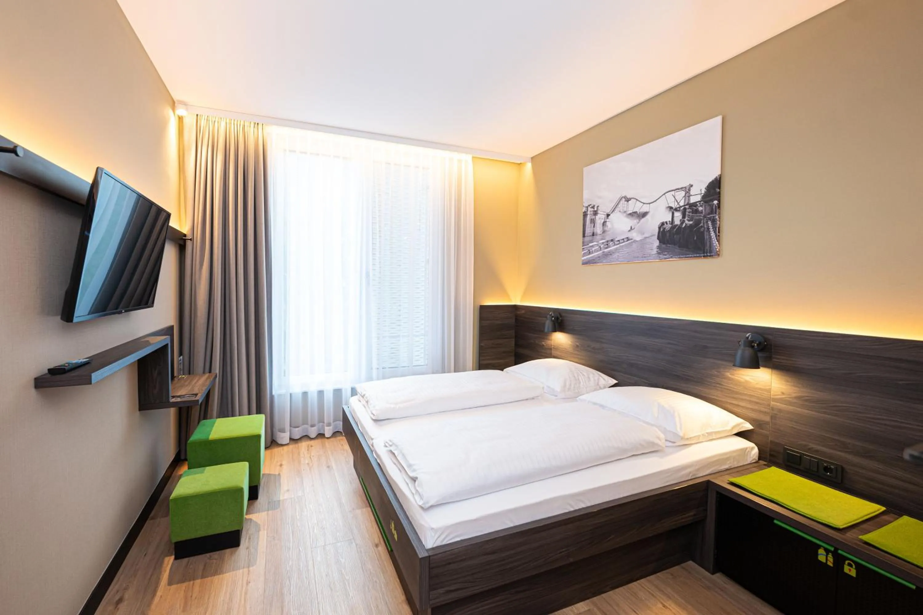 Photo of the whole room, Bed in Hotel am Park