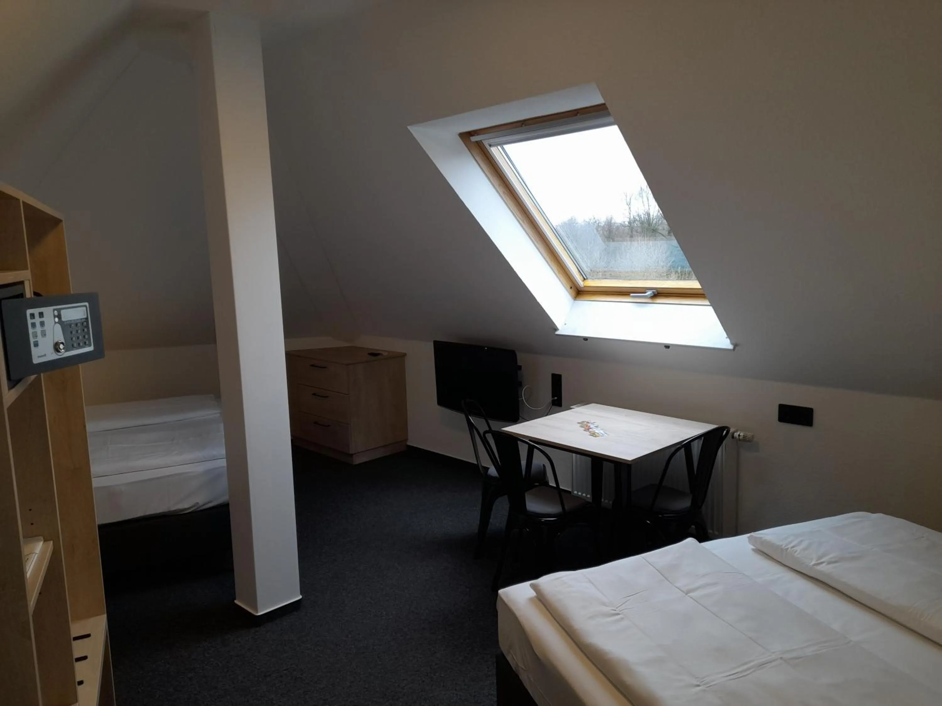 Photo of the whole room, Bed in Hotel am Park