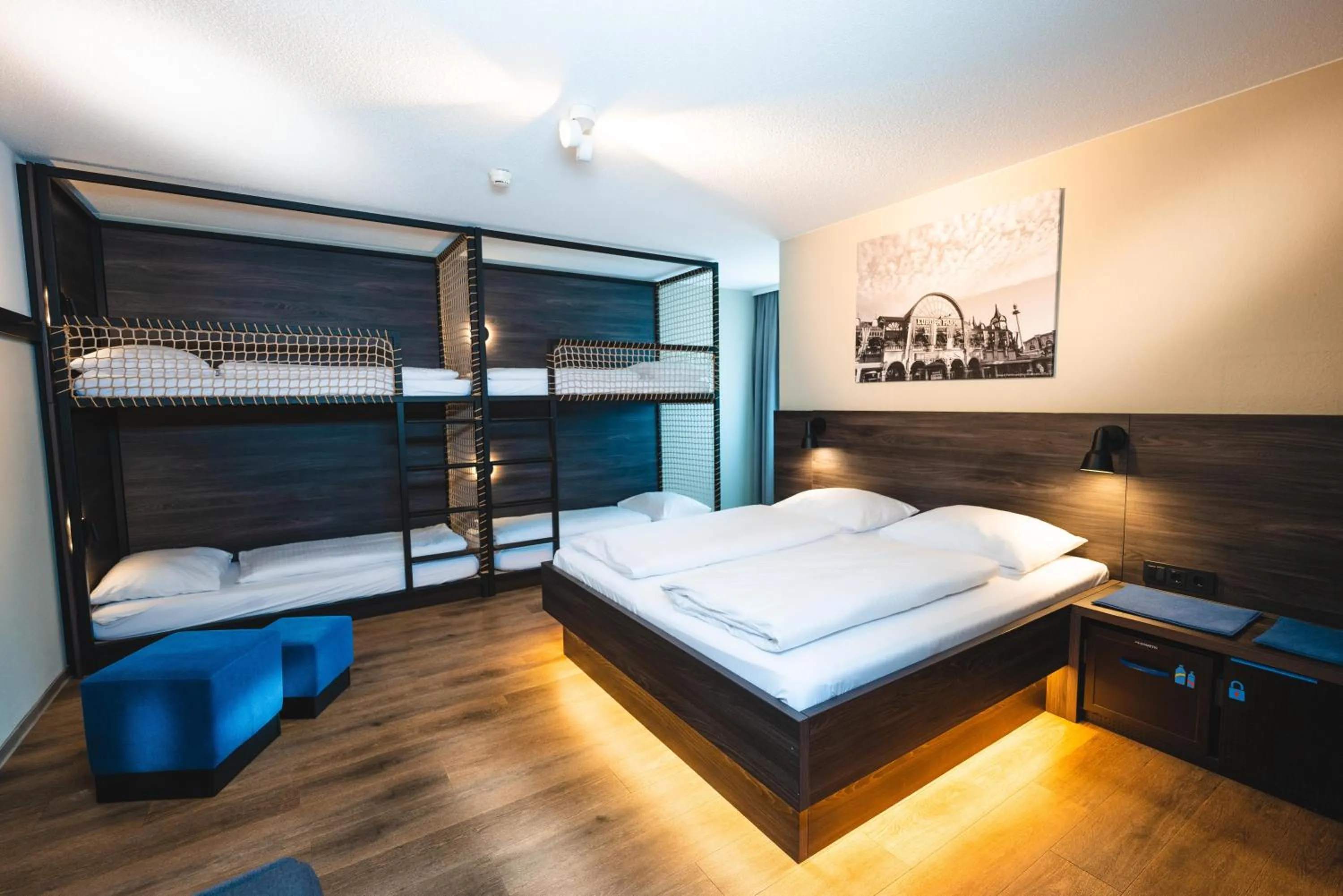 Photo of the whole room, Bed in Hotel am Park