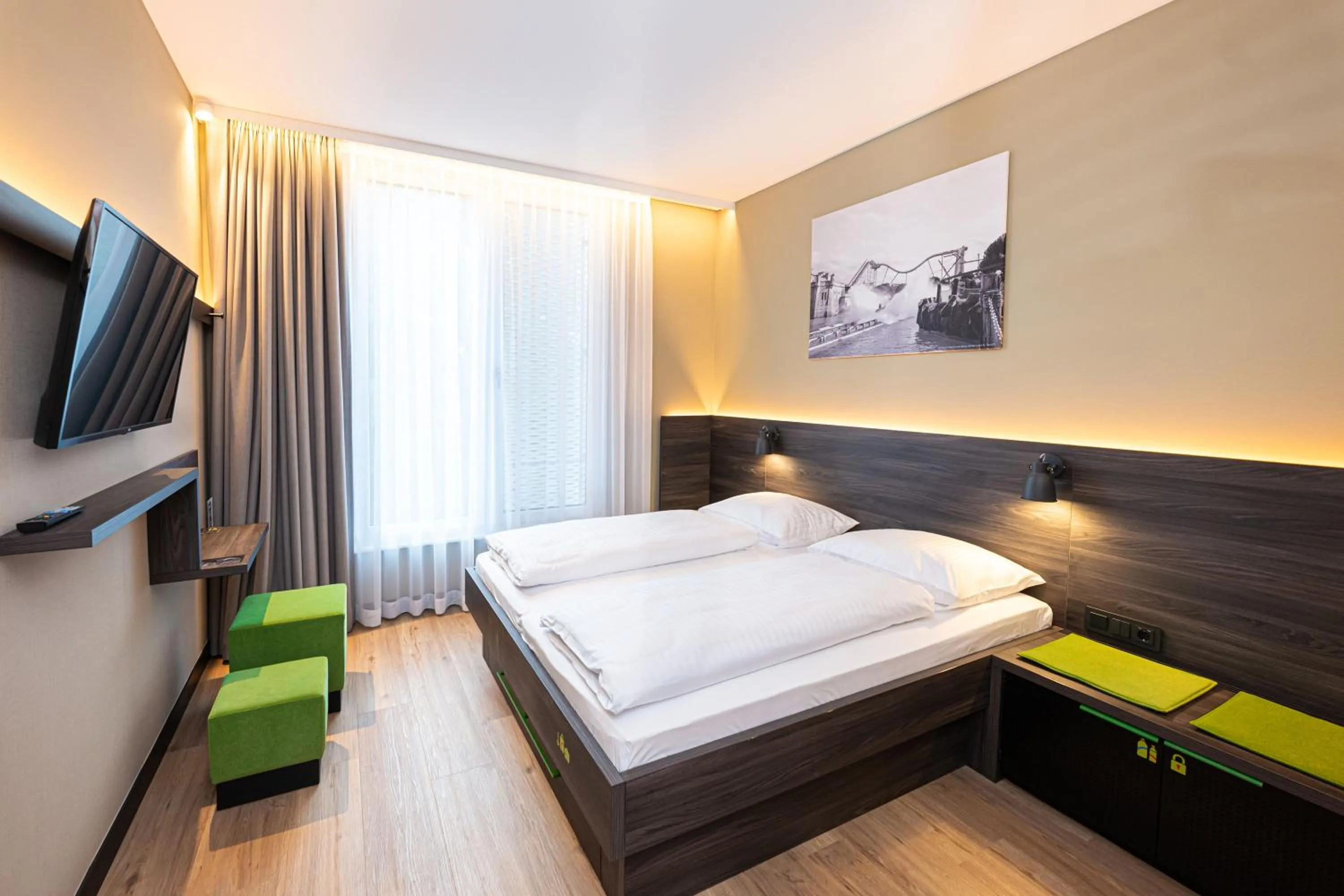 Photo of the whole room, Bed in Hotel am Park