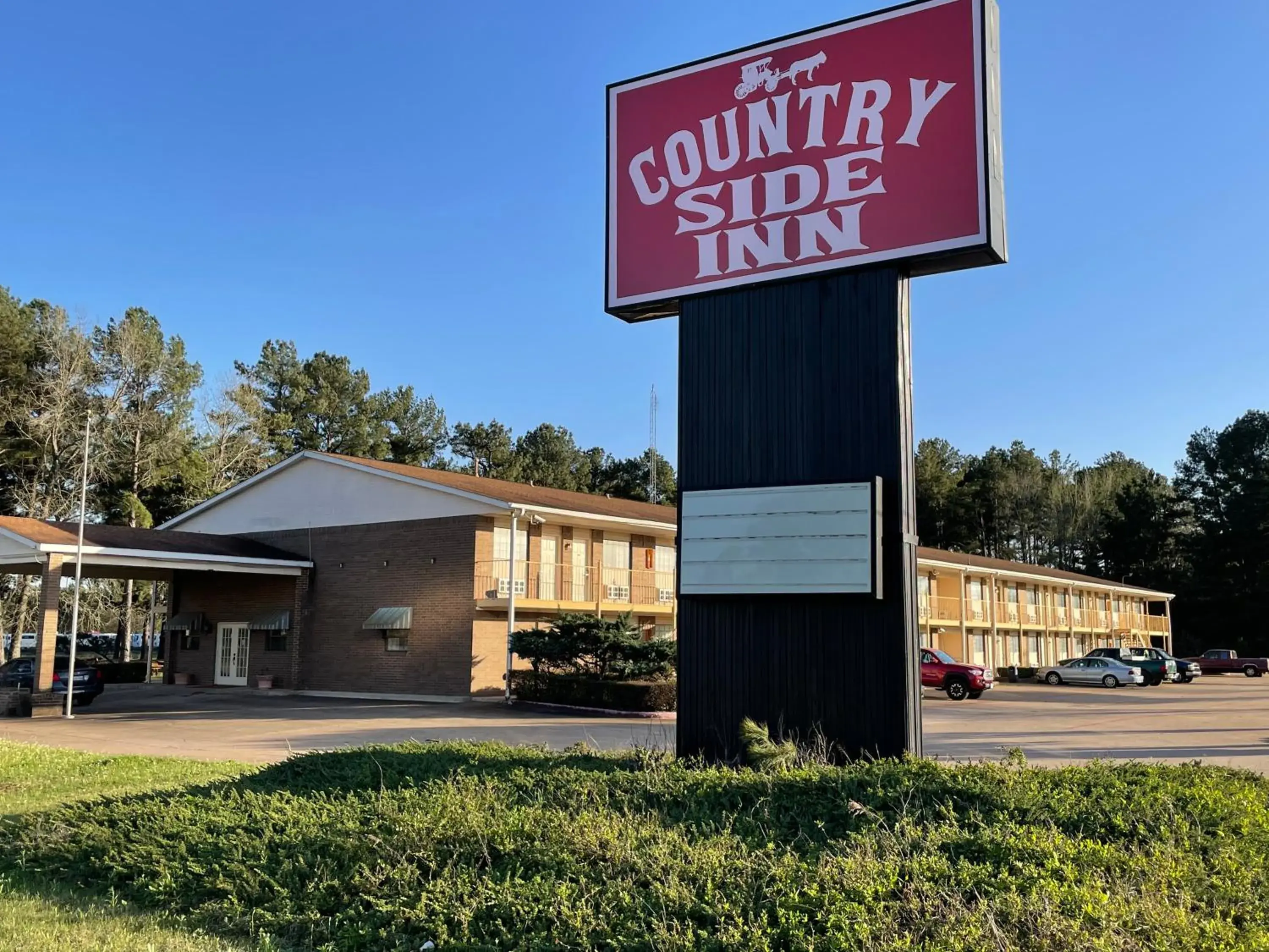 Property building in Country Side Inn Property building in Country Side Inn