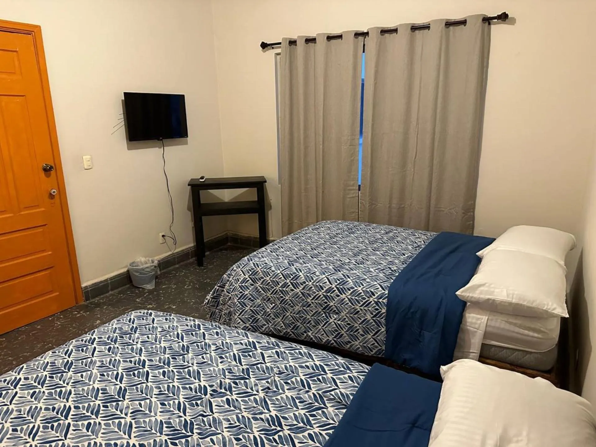 Bed in My Family In Monterrey - Hostel