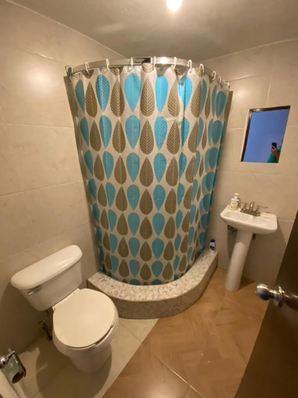 Bathroom in My Family In Monterrey - Hostel