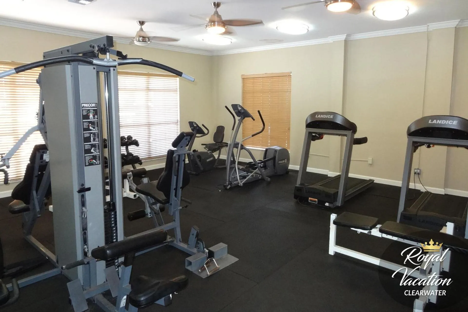 Fitness centre/facilities in Royal Tropical at Avalon Clearwater - Pool & Free Parking - 10 Min Drive to Clearwater Beach
