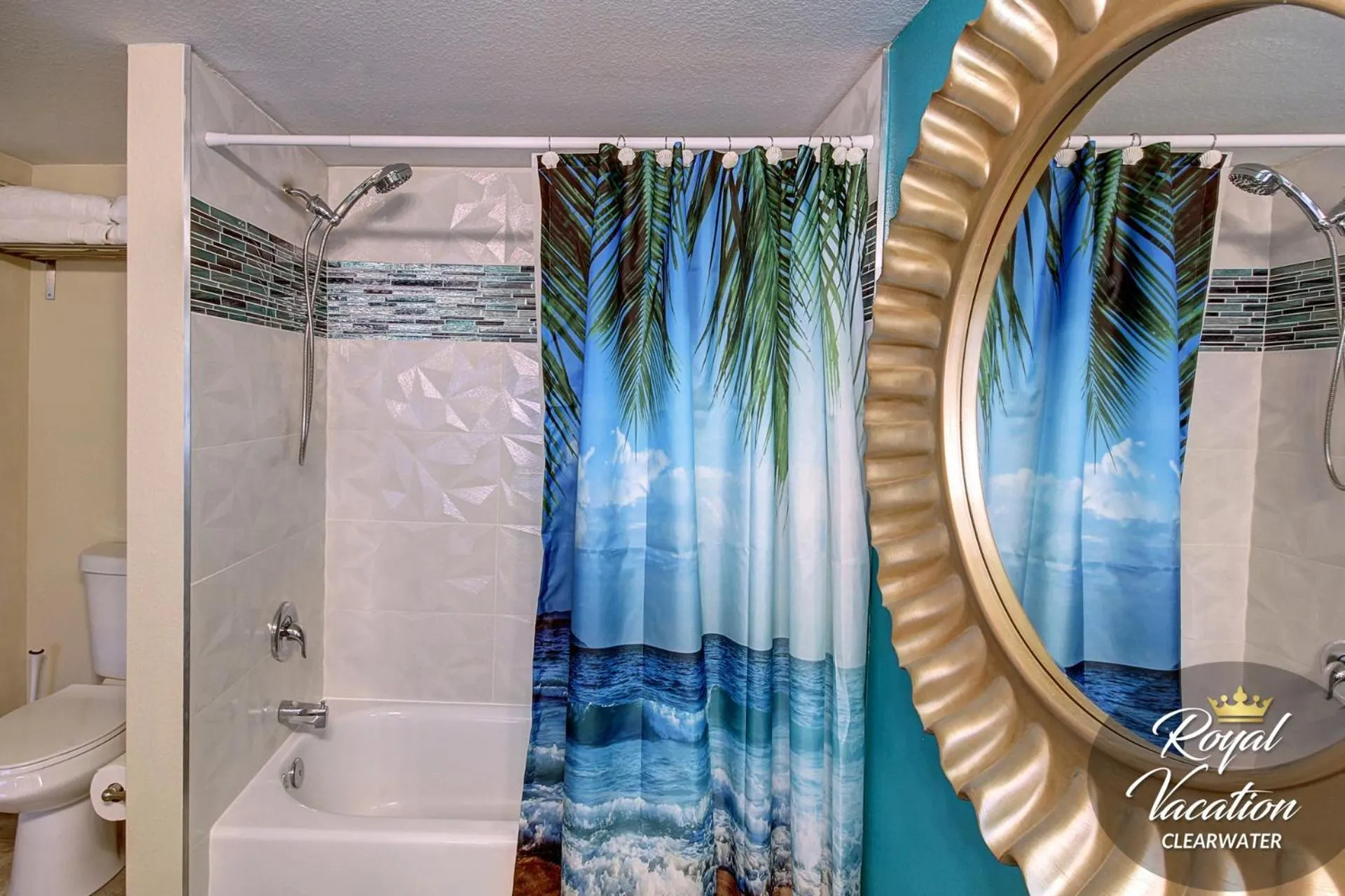 Bathroom in Royal Tropical at Avalon Clearwater - Pool & Free Parking - 10 Min Drive to Clearwater Beach