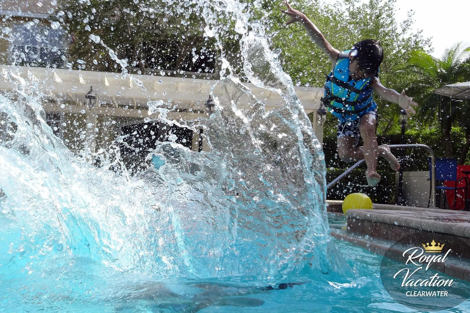 Swimming pool in Royal Tropical at Avalon Clearwater - Pool & Free Parking - 10 Min Drive to Clearwater Beach