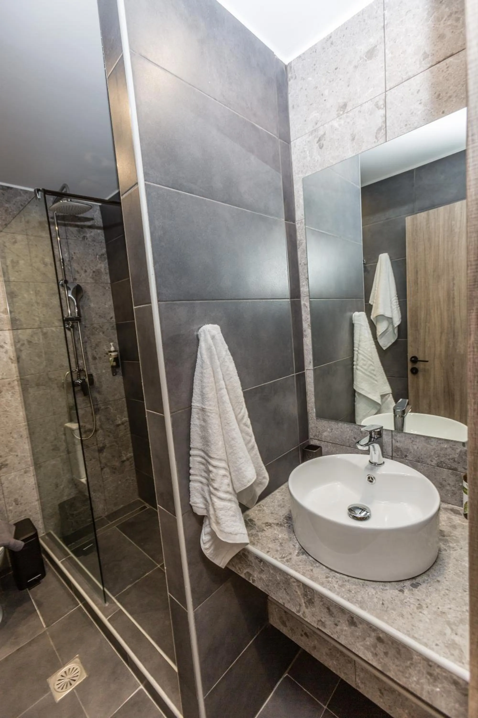 Bathroom in Raise Athens Metro Apartments