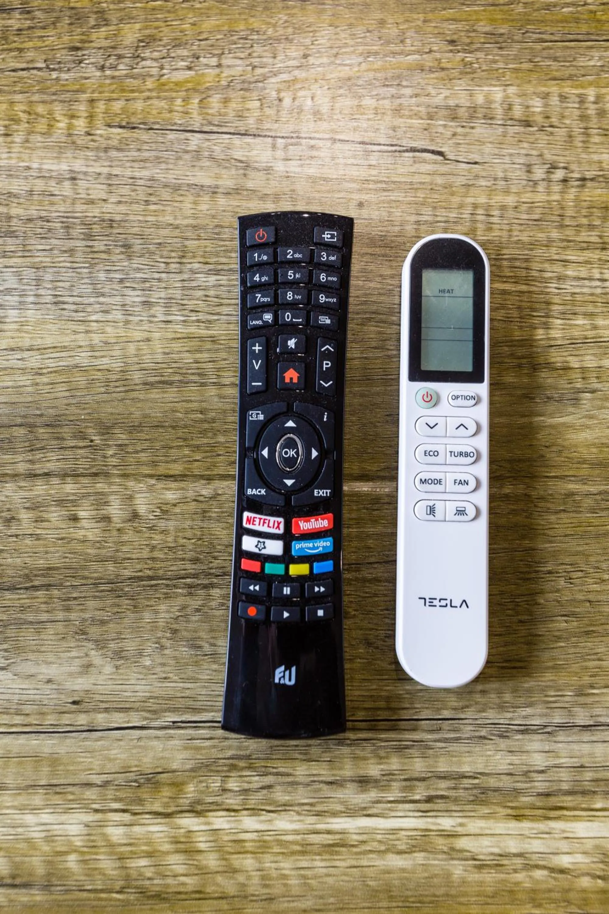 TV and multimedia in Raise Athens Metro Apartments