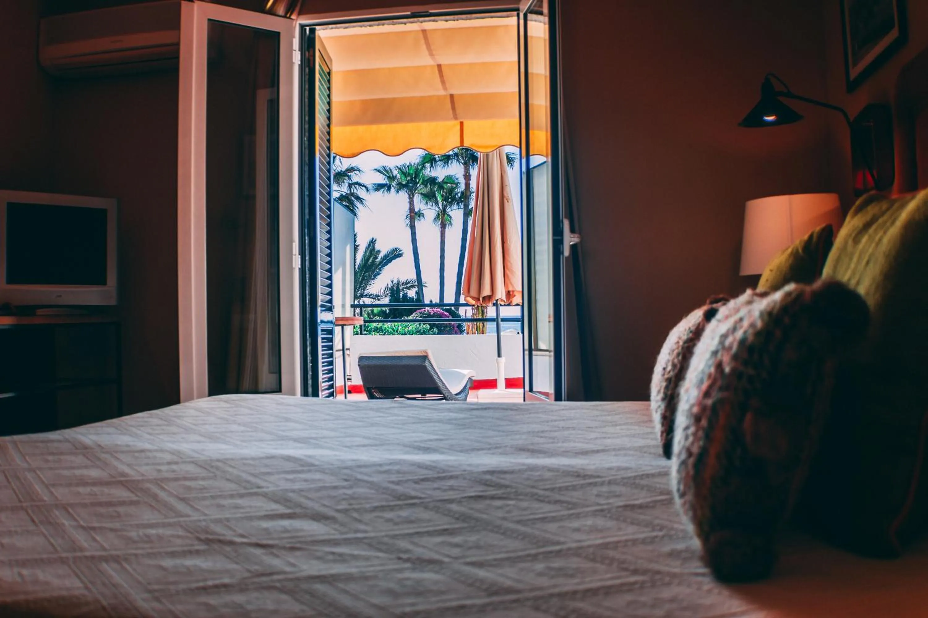 Bed in Hotel Carabeo