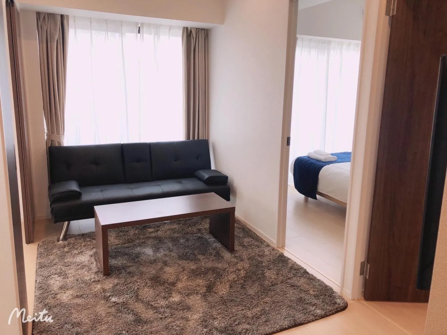 Living room, Bed in Hotel Emir