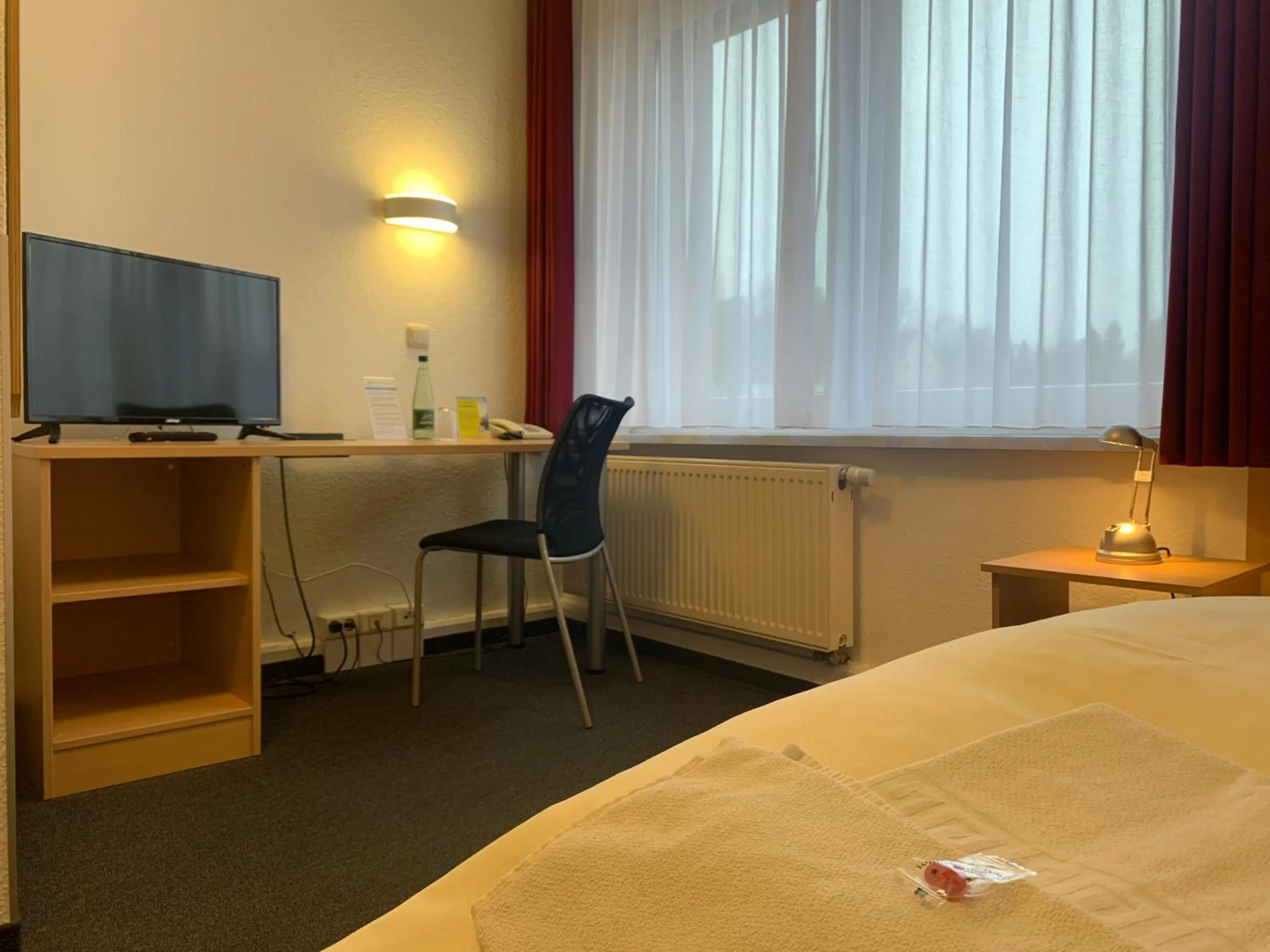 Photo of the whole room, Bed in Akademiehotel Jena