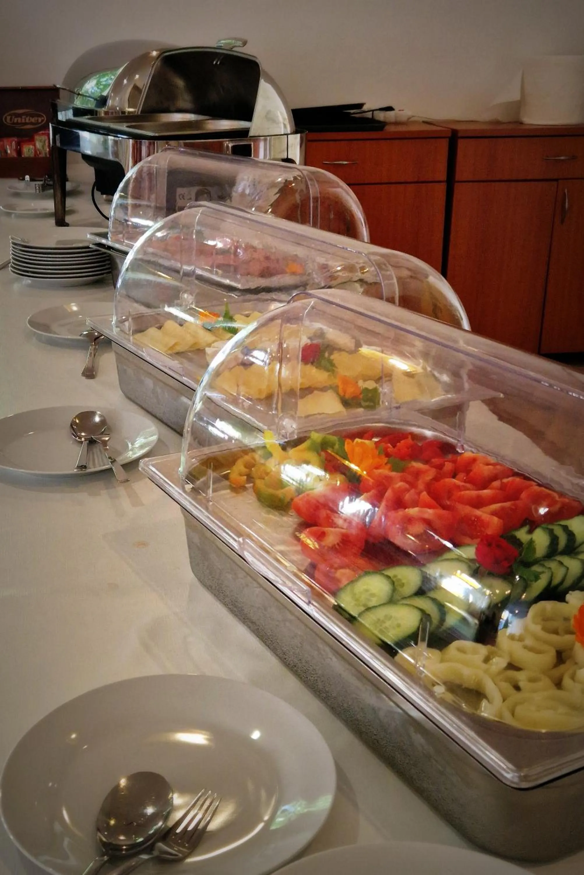 Buffet breakfast in PSZ Hotel Beach Földvár