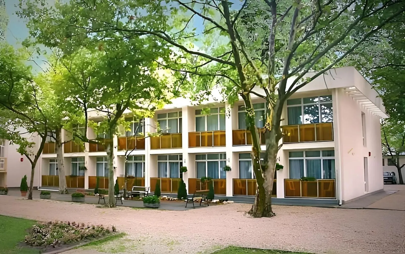 Property building in PSZ Hotel Beach Földvár
