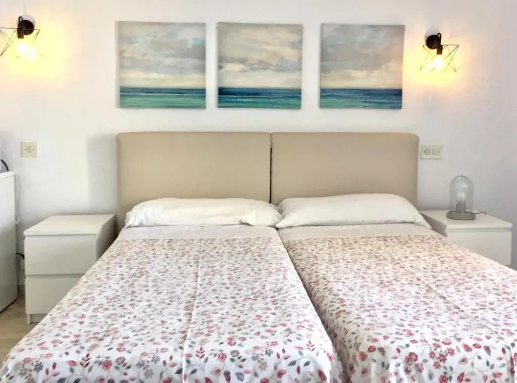 Bed in Apal Chinasol Estudios Bed in Apal Chinasol Estudios