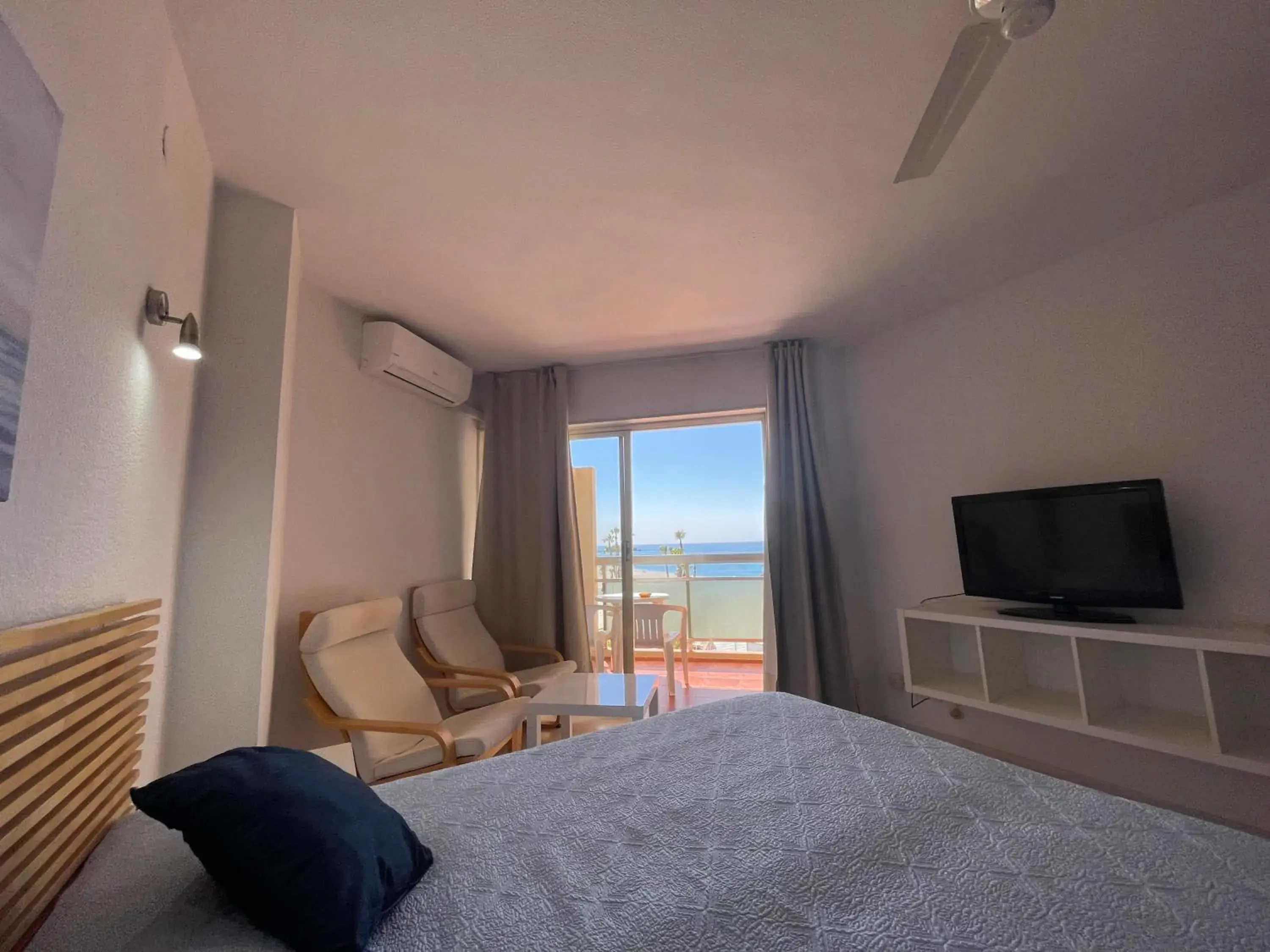 Bed in Apal Chinasol Estudios Bed in Apal Chinasol Estudios