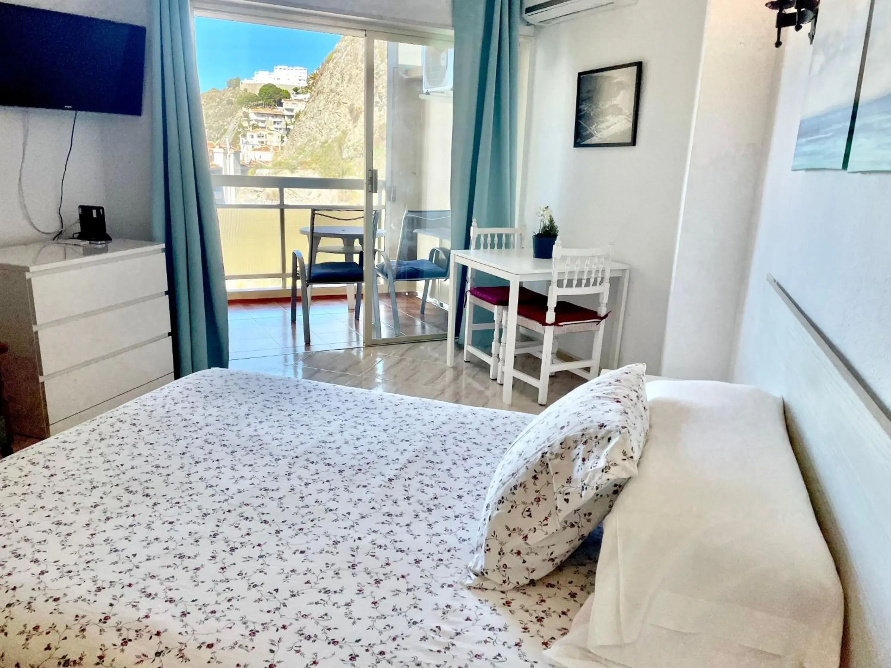 Bed in Apal Chinasol Estudios Bed in Apal Chinasol Estudios