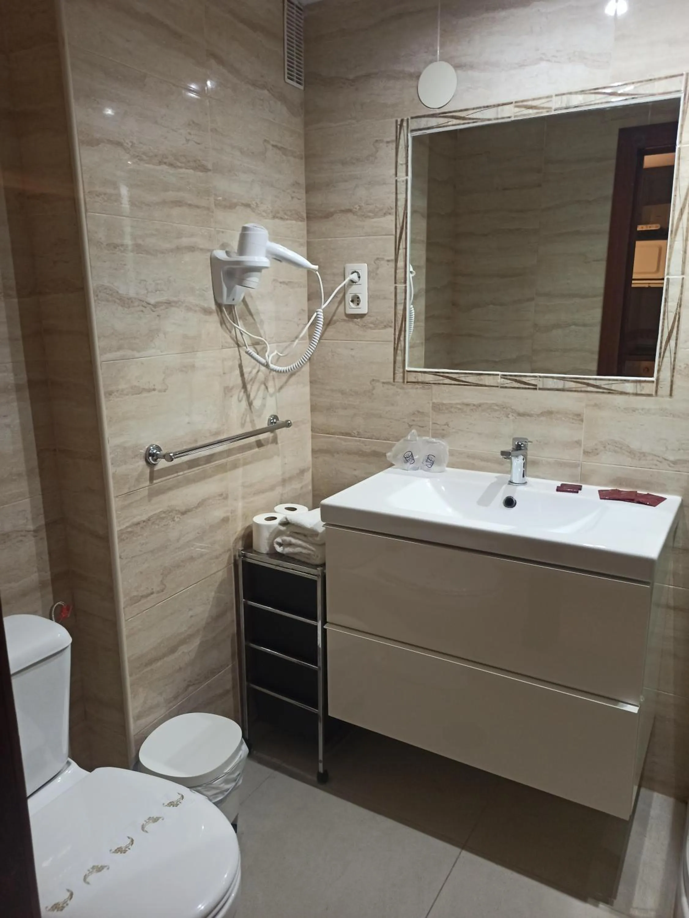 Apal Chinasol Estudios