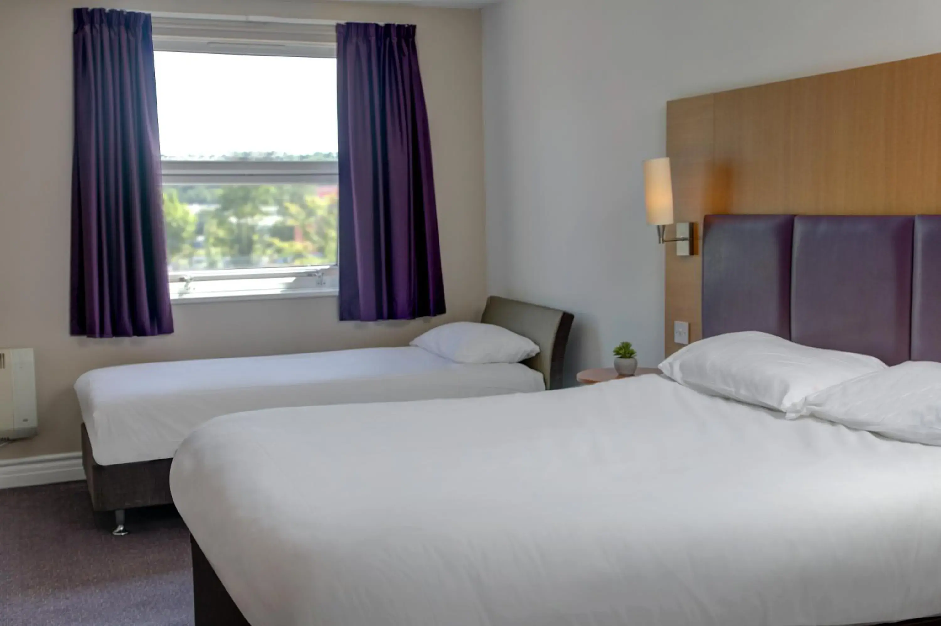 Bed in Embassy Hotel, Gateshead Newcastle, Sure Hotel Collection by Best Western Bed in Embassy Hotel, Gateshead Newcastle, Sure Hotel Collection by Best Western