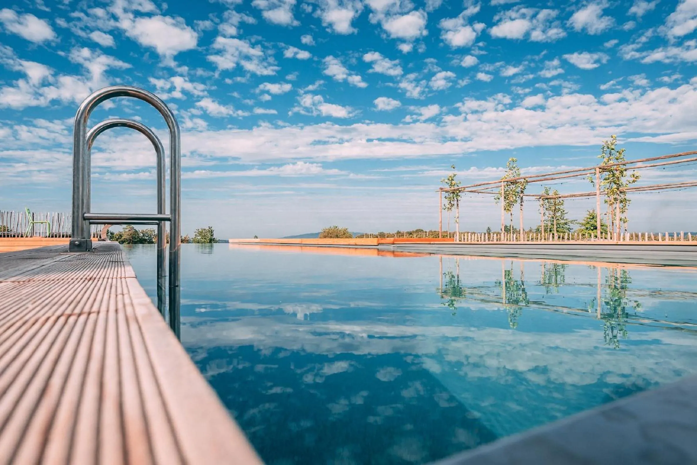 Swimming pool in Gut Hügle Erlebnishof & Spa