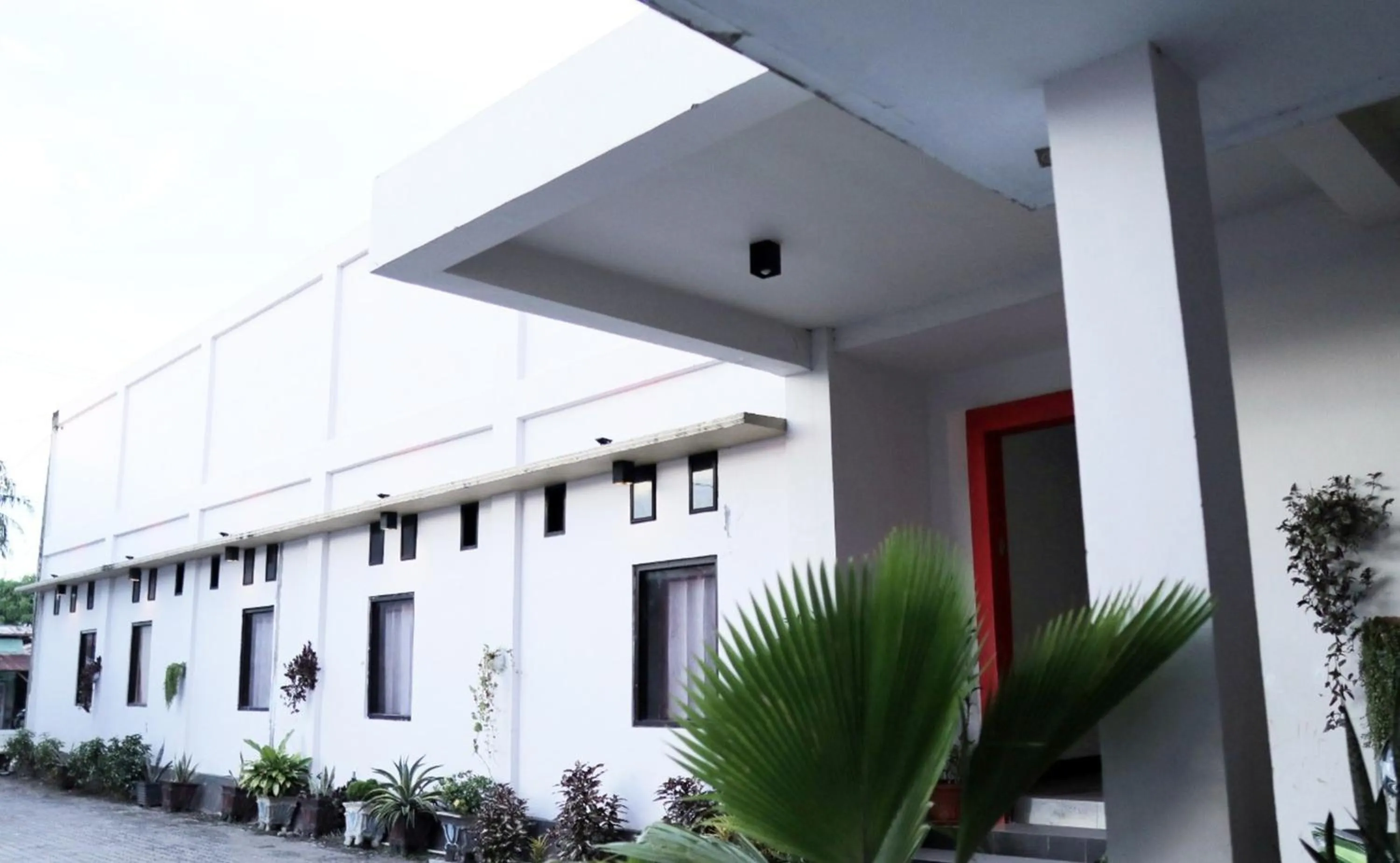 Property building in RedDoorz @ Pasangkayu Mamuju Utara