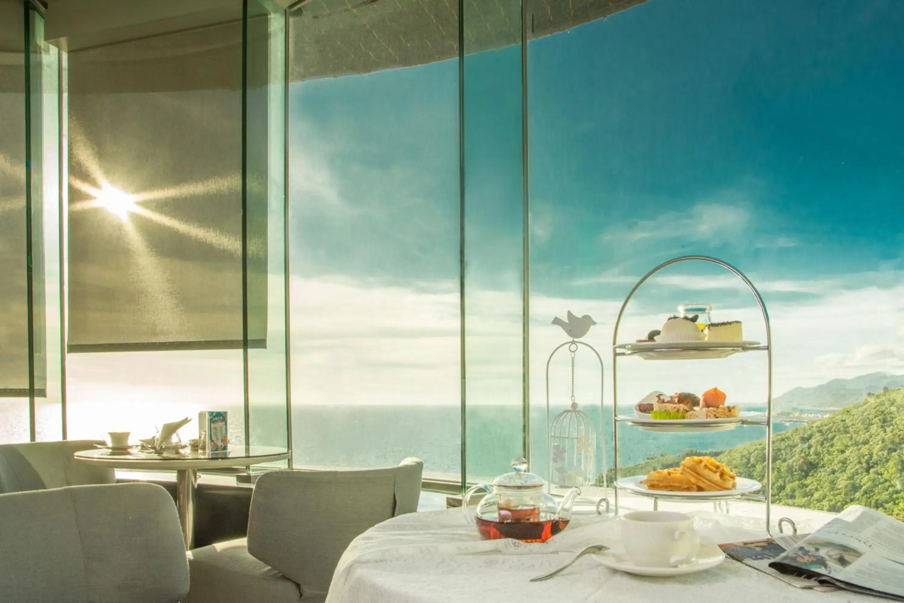 Restaurant/places to eat in H Resort Restaurant/places to eat in H Resort