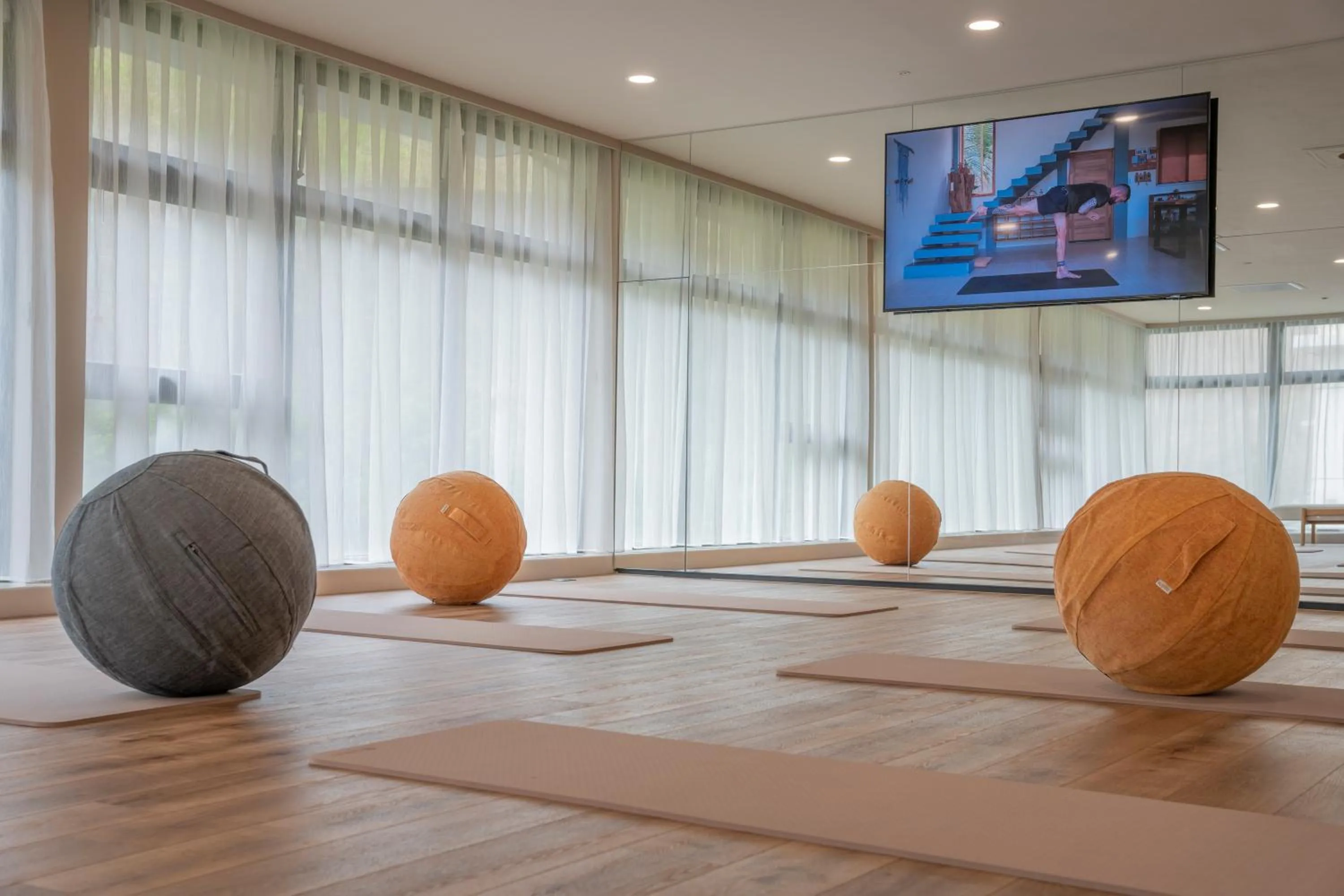 Fitness centre/facilities in H Resort