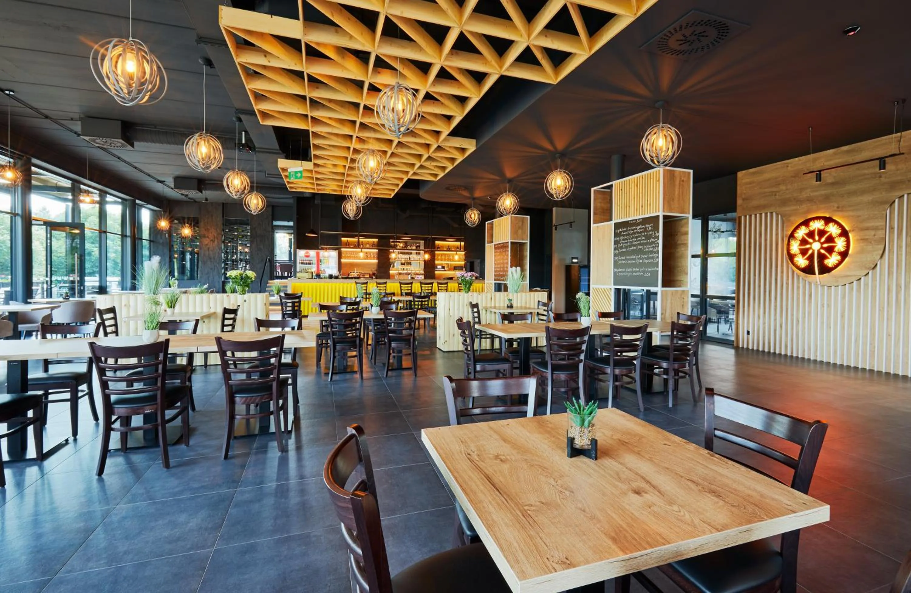 Restaurant/places to eat in Hotel & Restaurant Barca