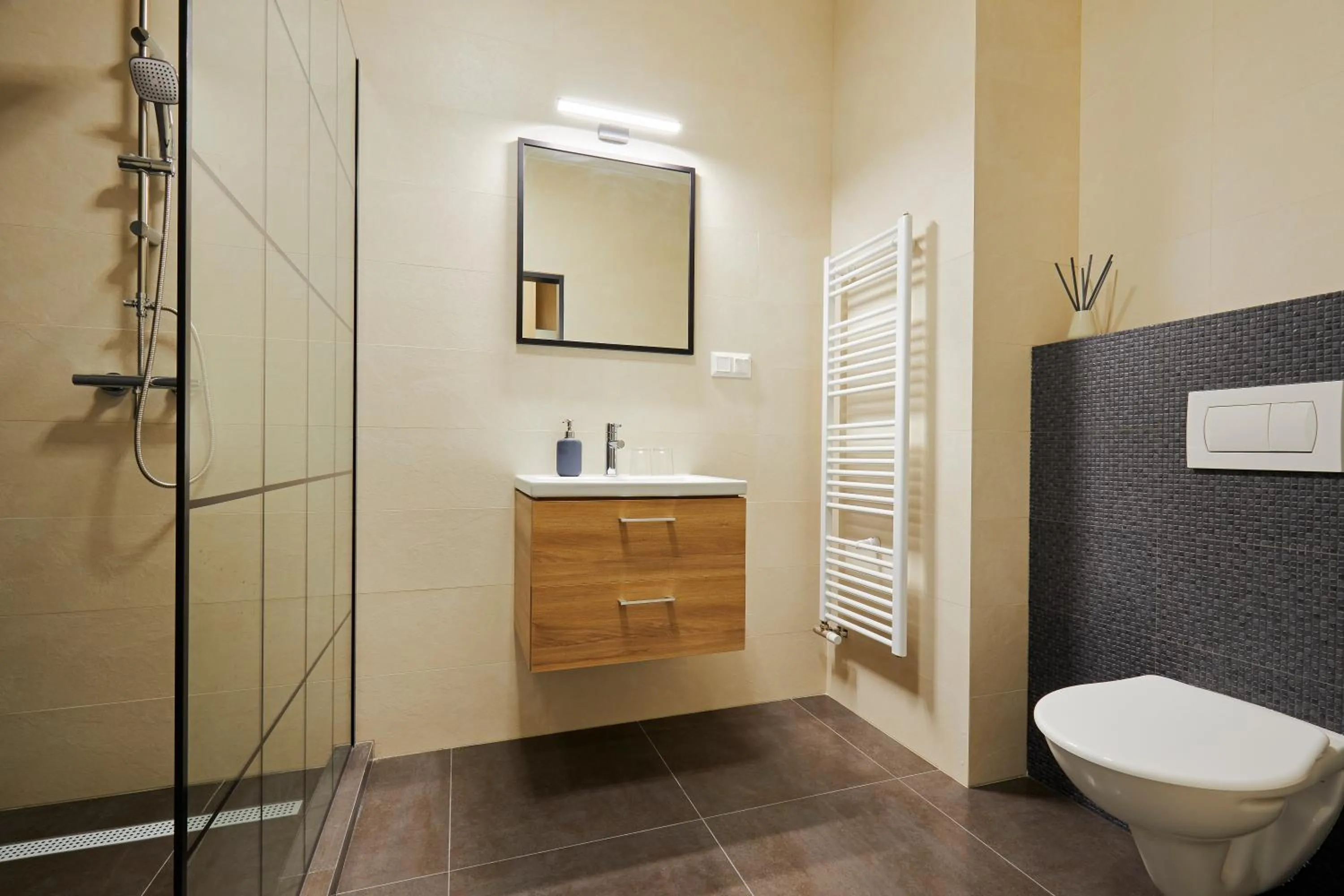 Shower in Hotel & Restaurant Barca