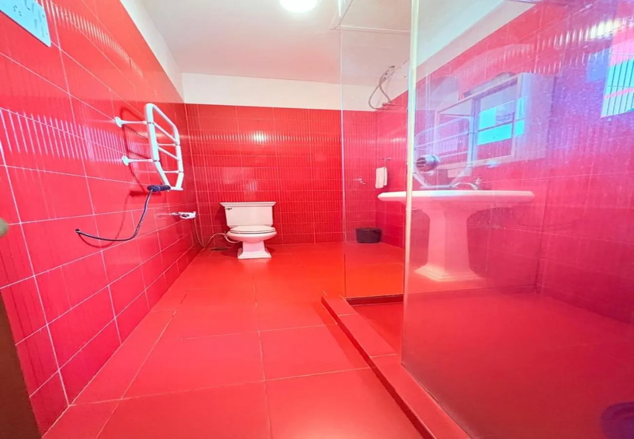 Bathroom in Onondaga Kodaikanal