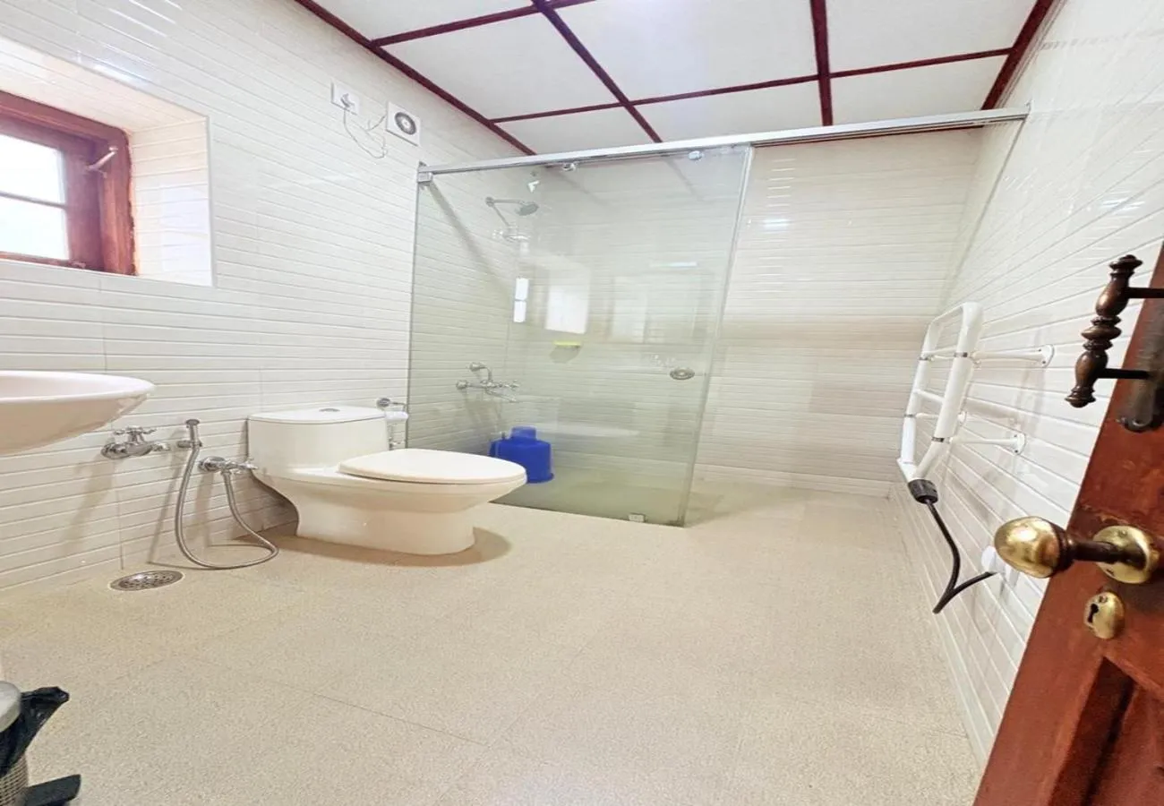 Bathroom in Onondaga Kodaikanal