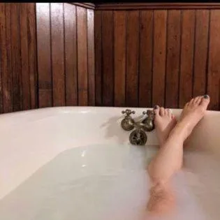 Laurel River Club Bed & Breakfast or LRCBNB