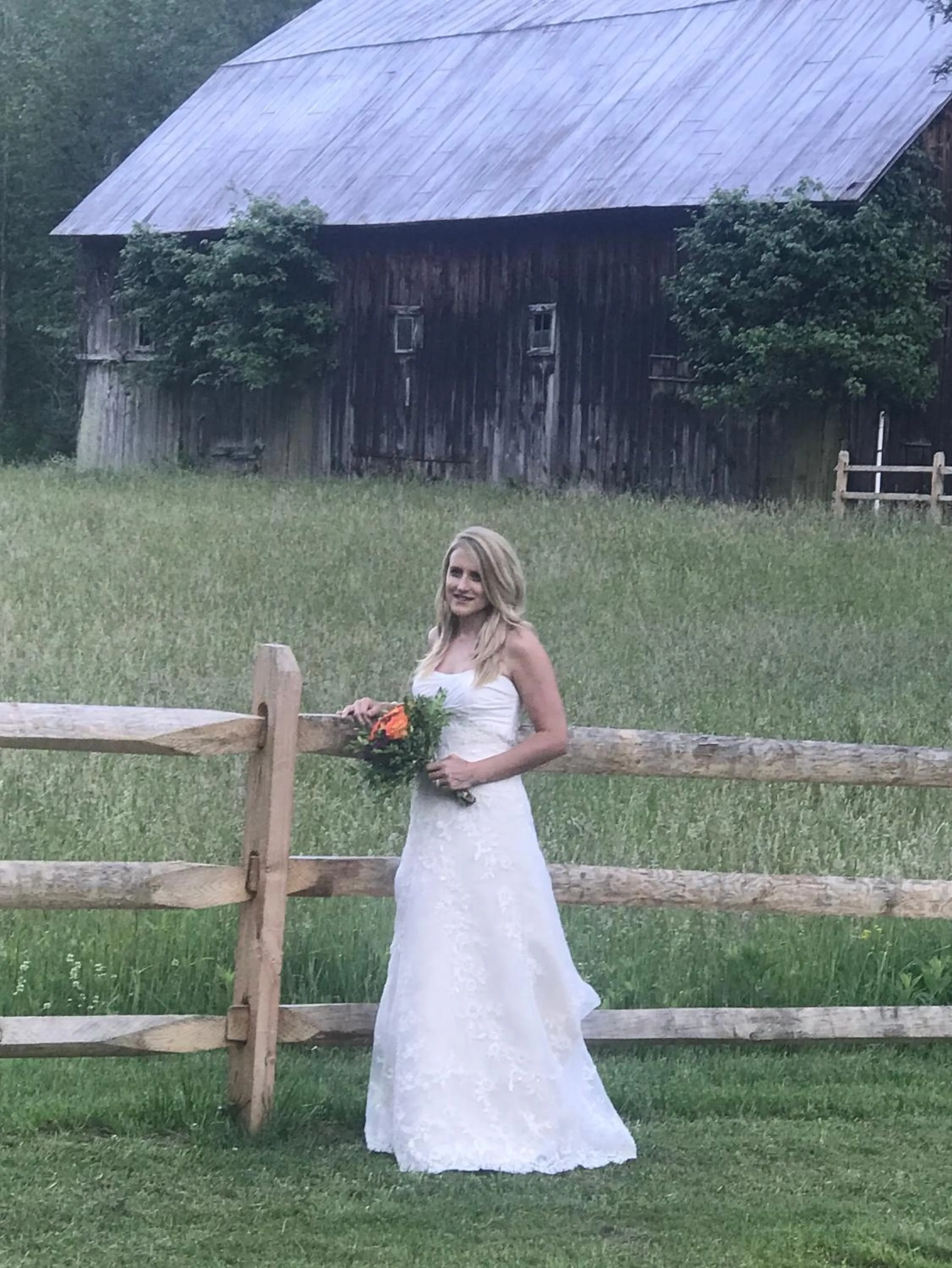 Laurel River Club Bed & Breakfast or LRCBNB