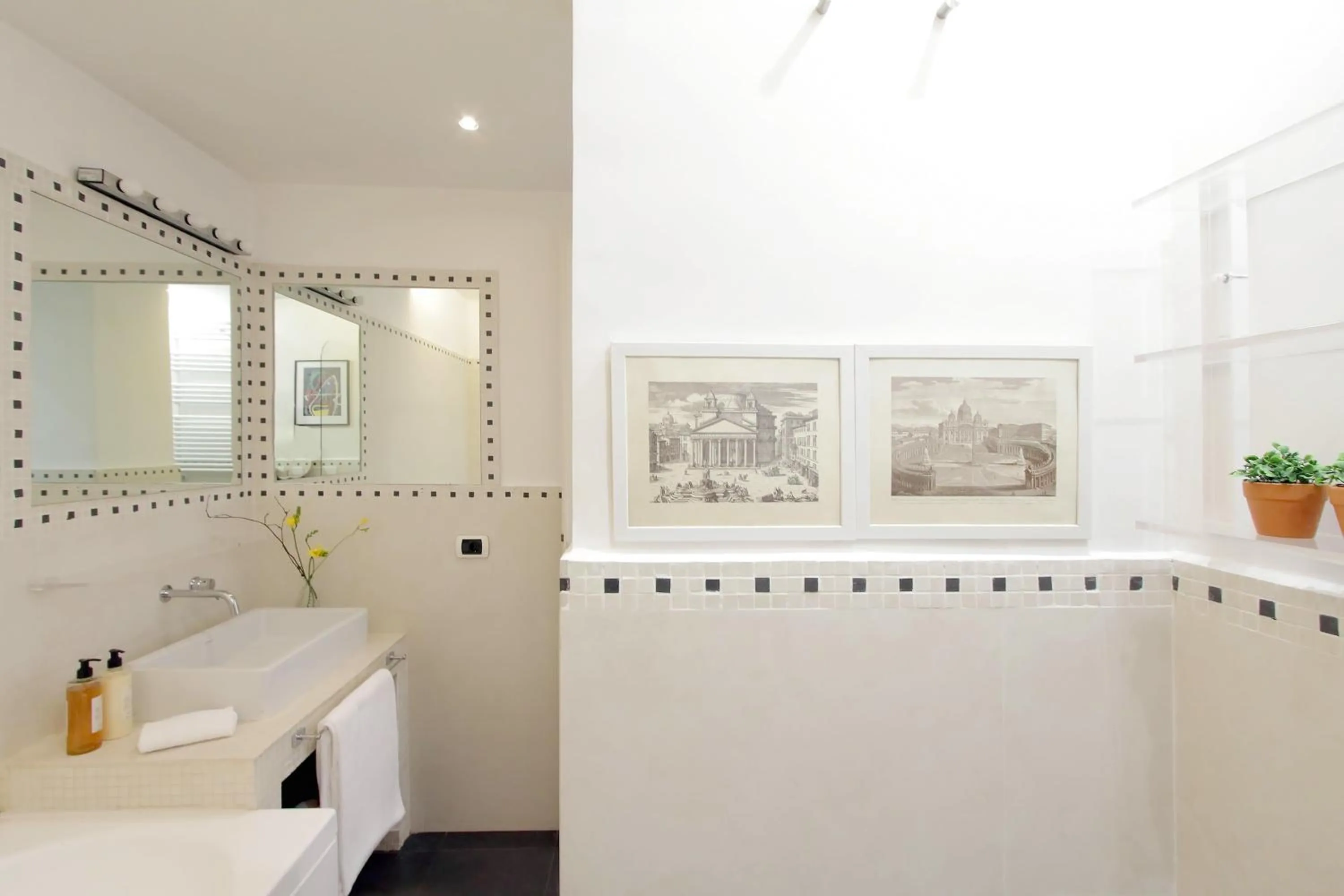 Bathroom in Colosseo Terrace Apartment