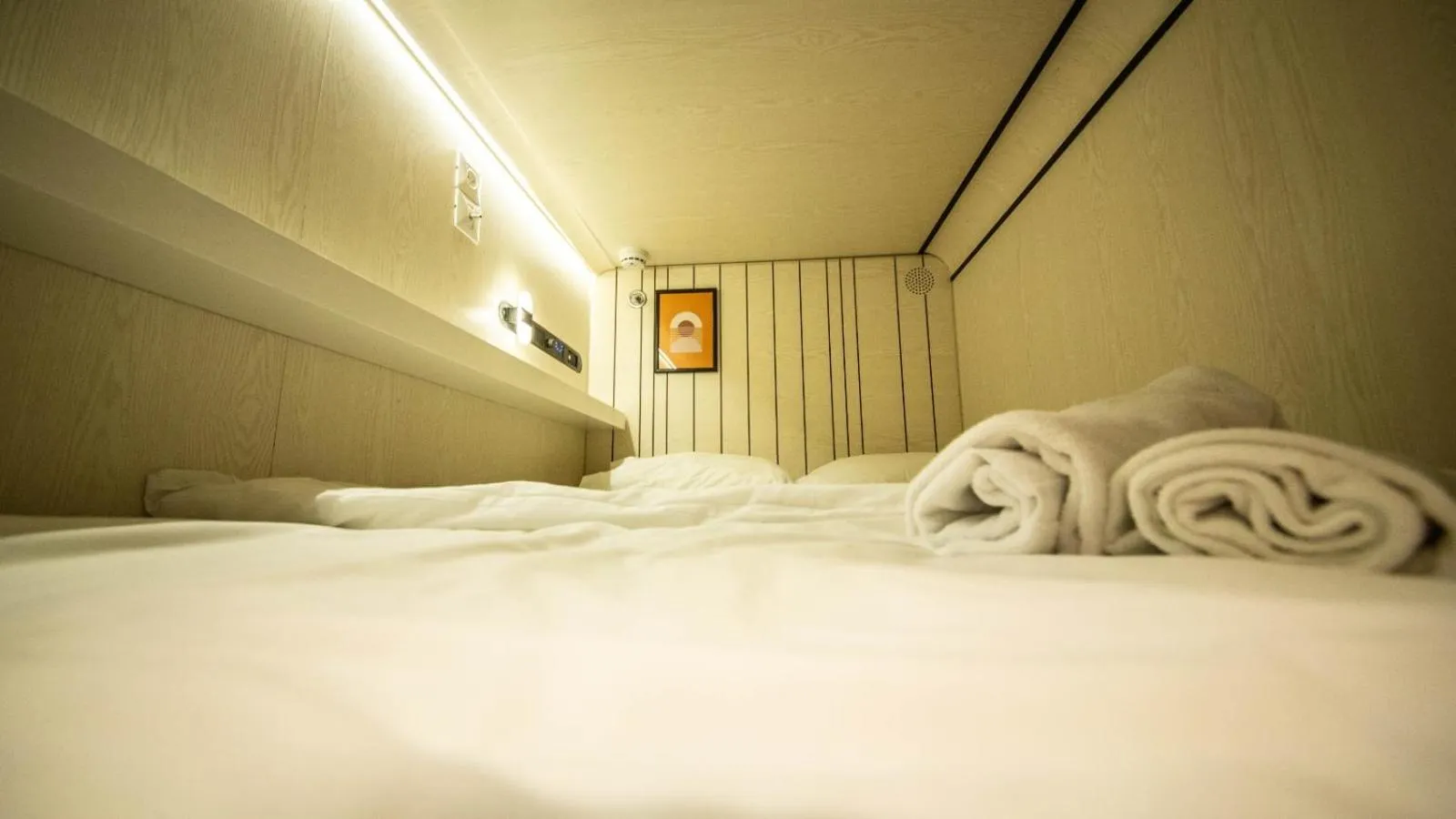 Bed in The O Pod Capsule Hotel