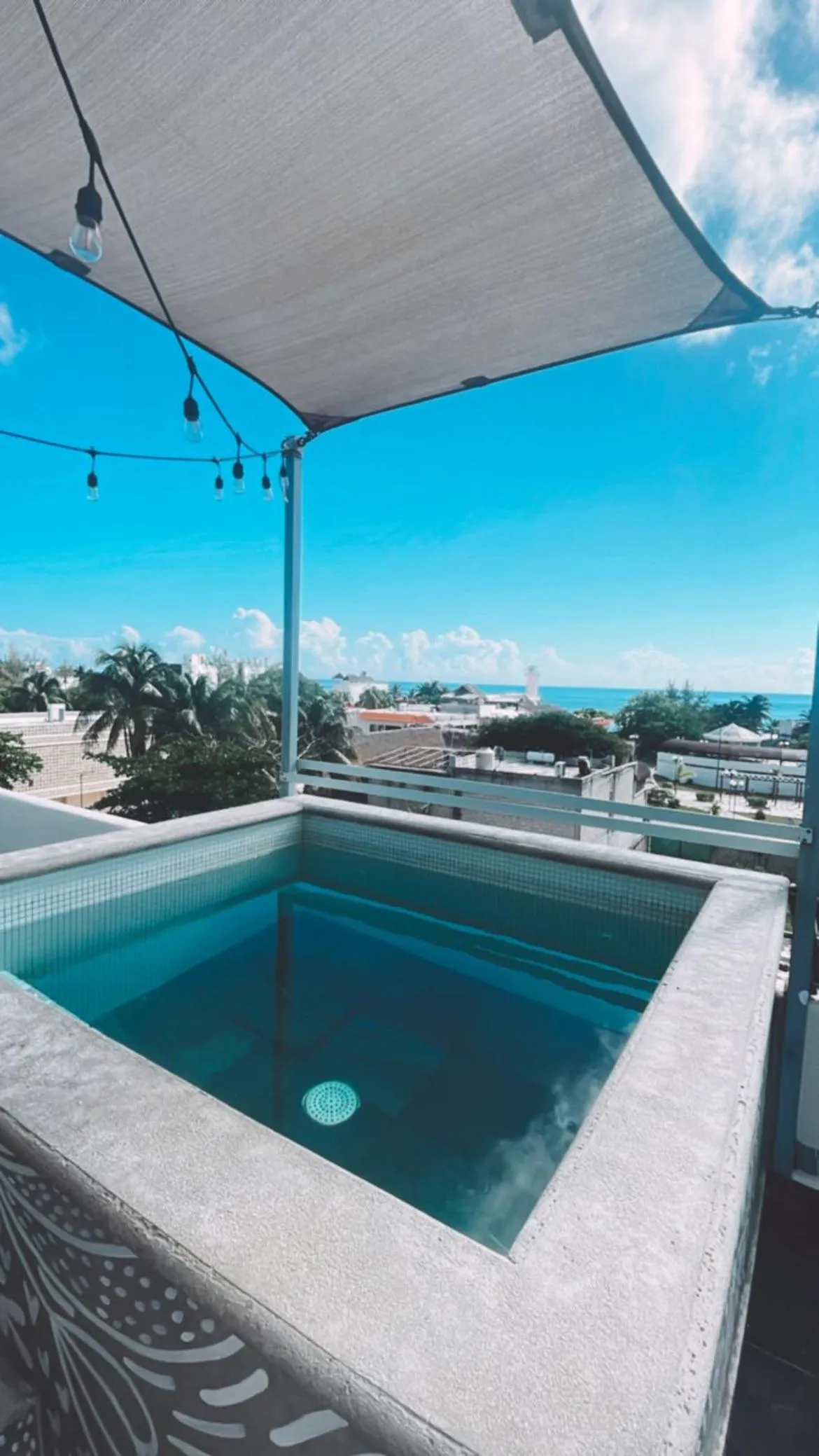 Swimming pool in Hostal Cuca Macuca