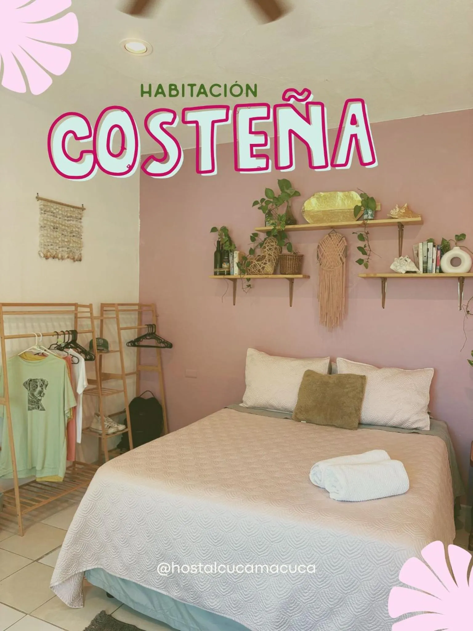 Bed in Hostal Cuca Macuca