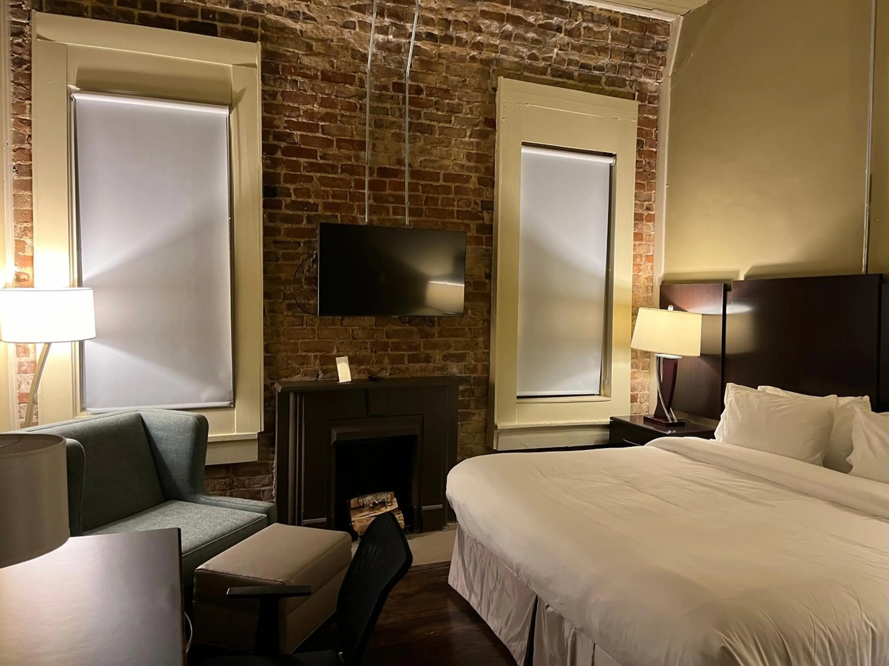 Photo of the whole room in The Skylight Hotel