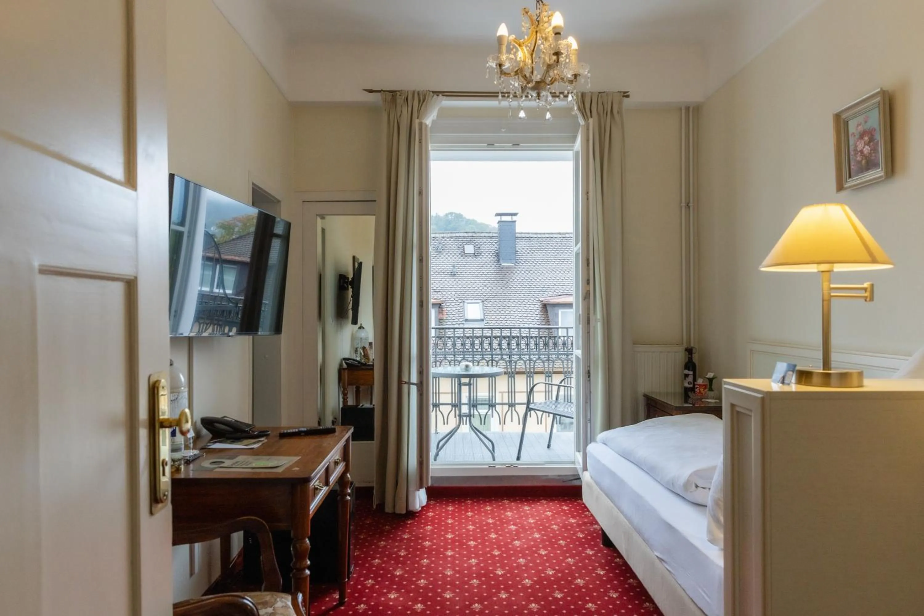 Photo of the whole room, Bed in Hotel Weisses Haus