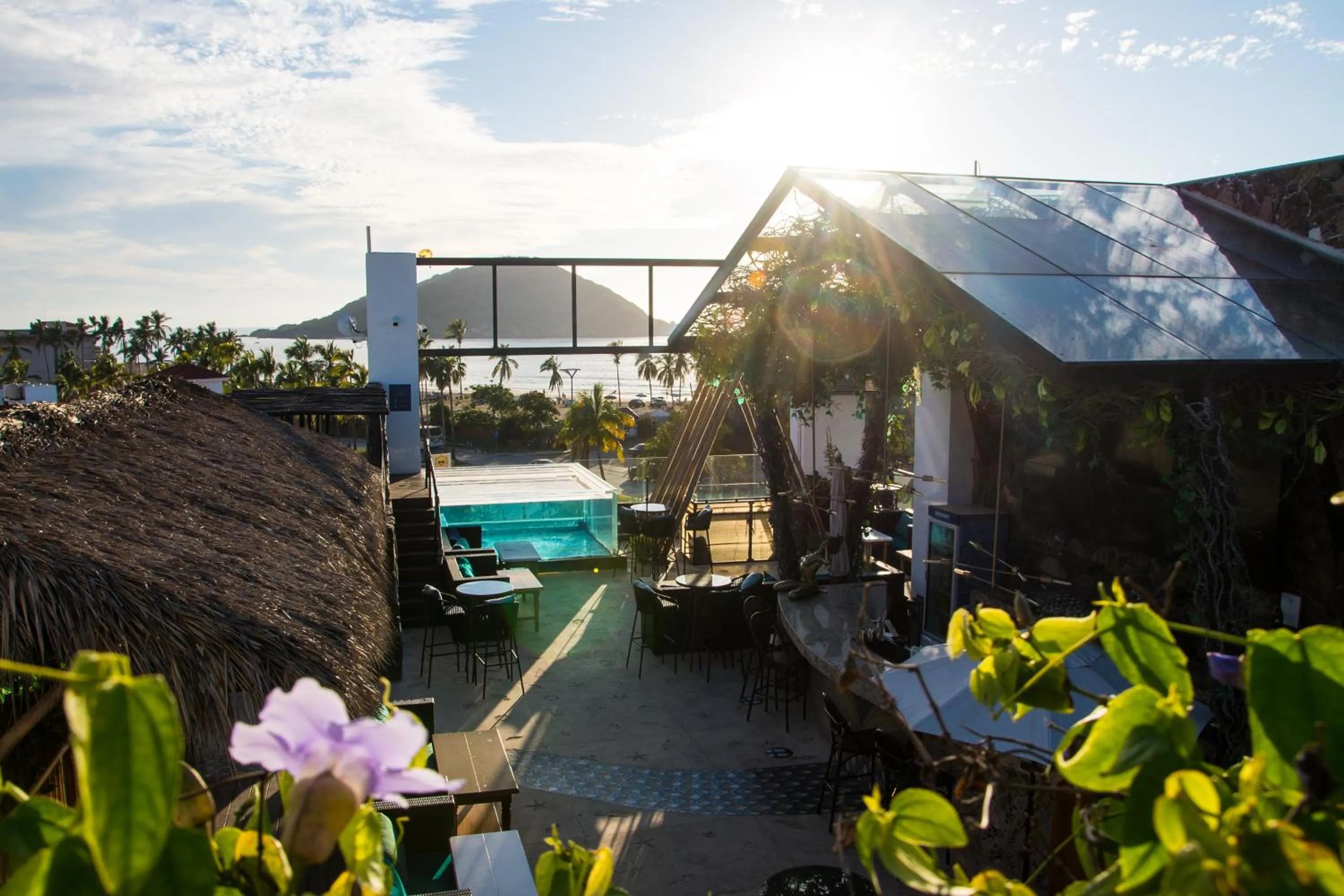 Lounge or bar in The Xperience by g