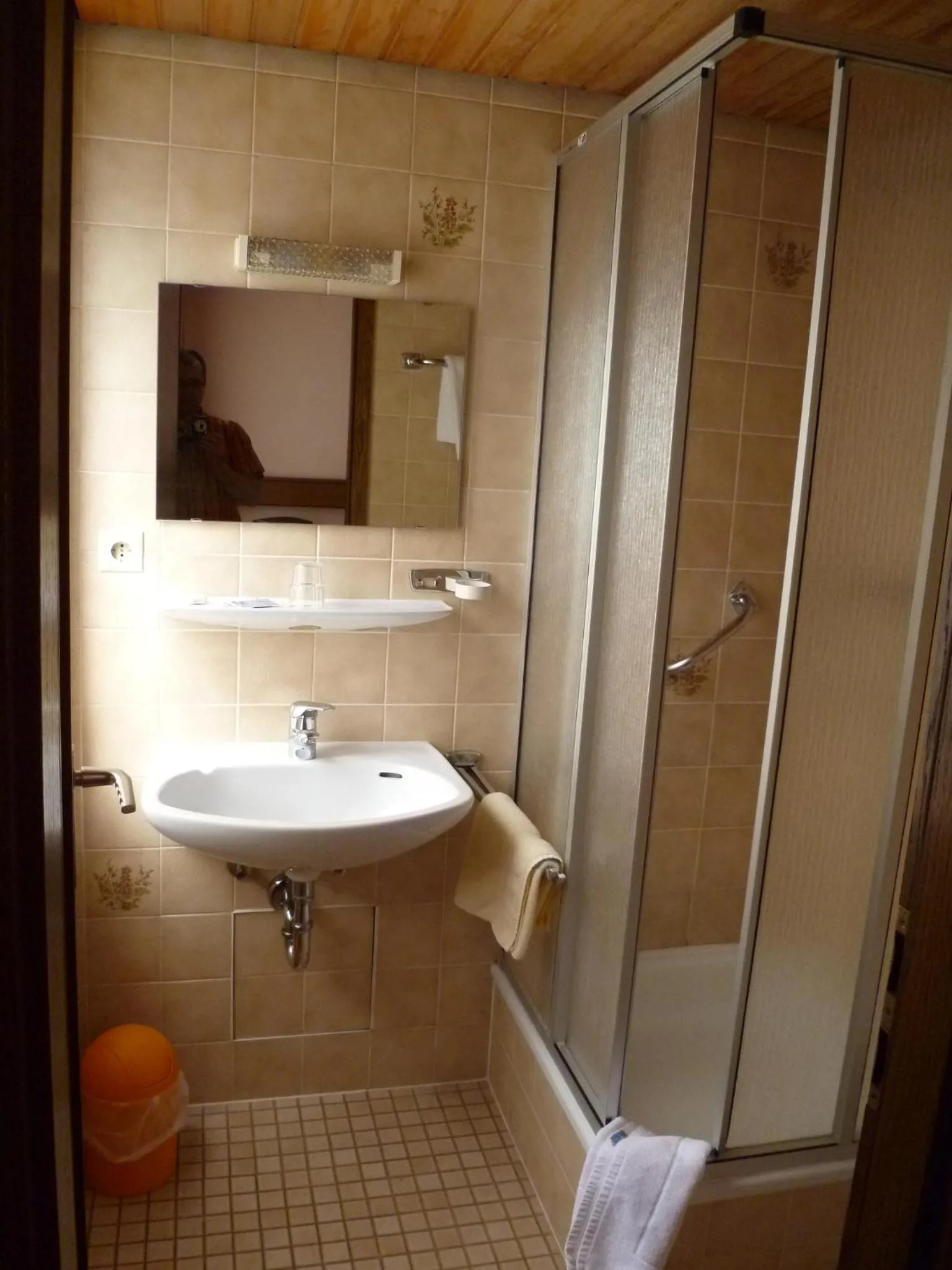 Bathroom in Hotel Deutsche Eiche in Northeim