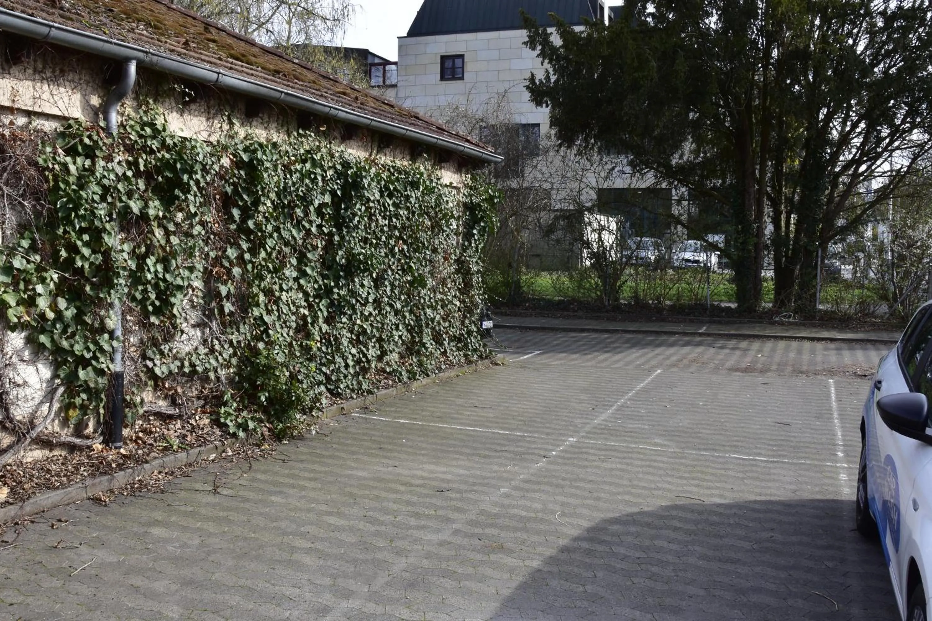 Parking in Hotel Deutsche Eiche in Northeim